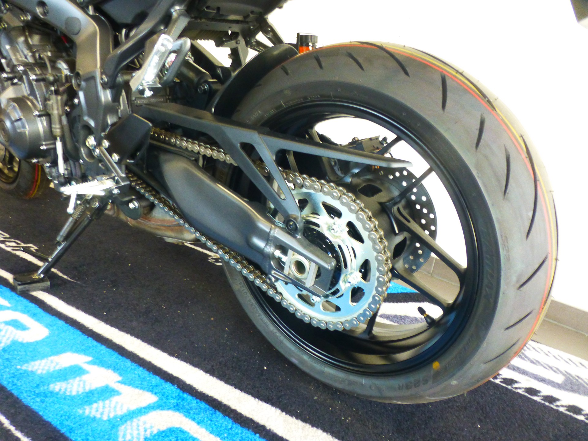 YAMAHA MT-09 Platin Edition-image-9