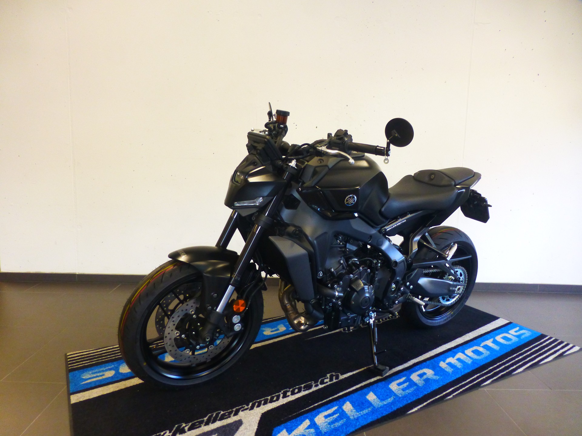 YAMAHA MT-09 Platin Edition-image-4