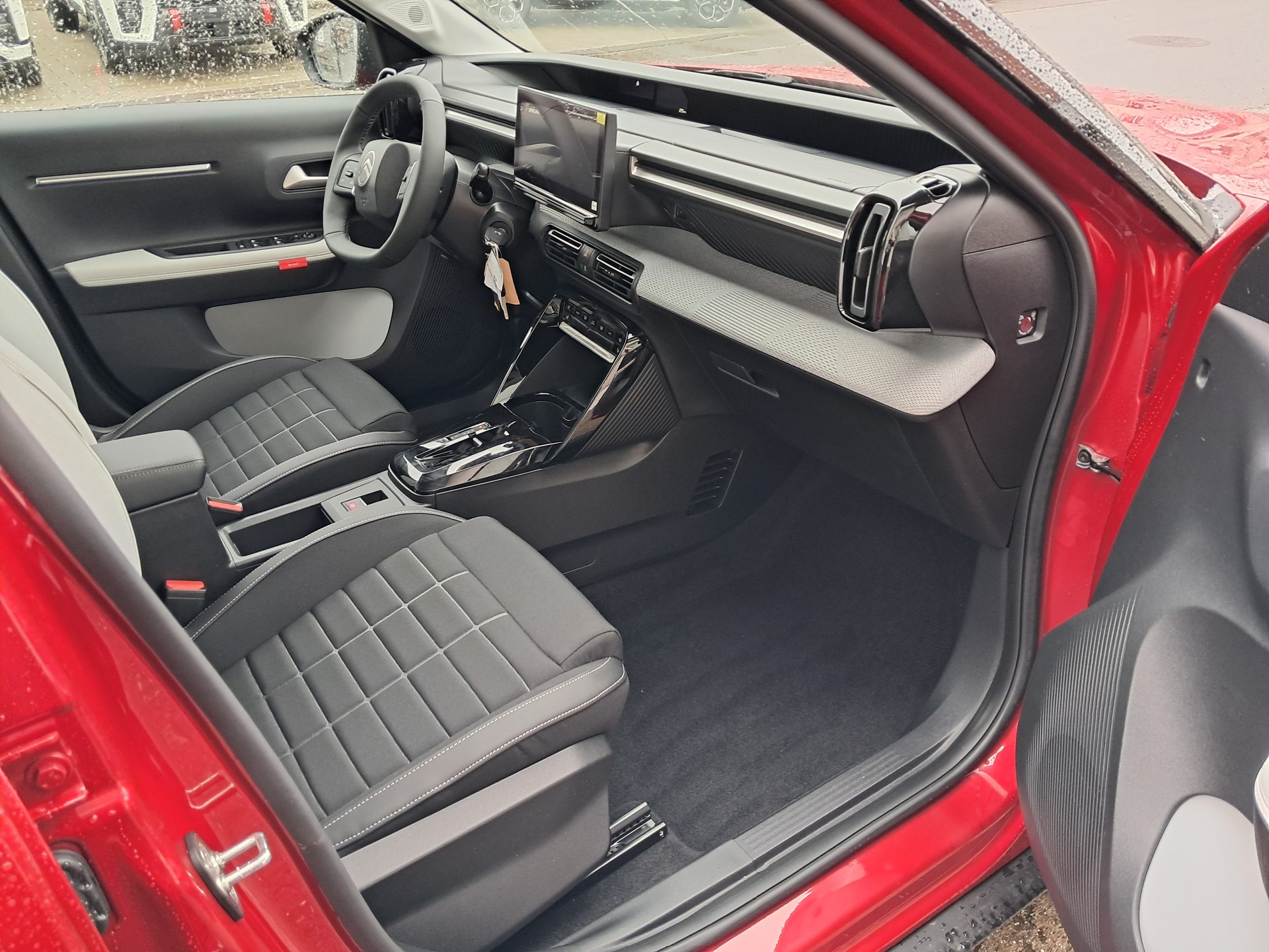 CITROEN C3 1.2 Hybrid MAX-image-6