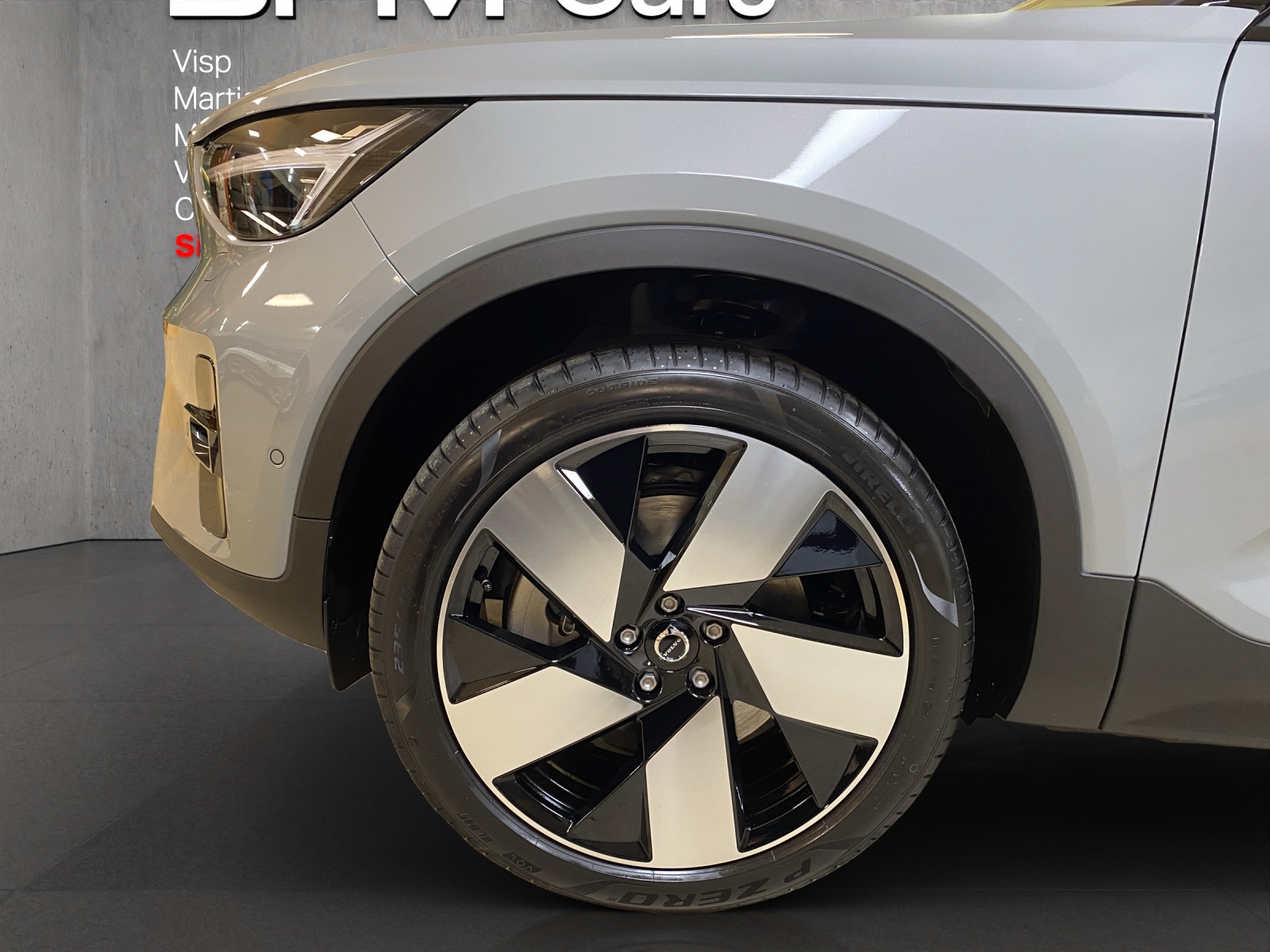 VOLVO EC40 82kWh Twin Motor AWD Ultra Xcentric Edition-image-6