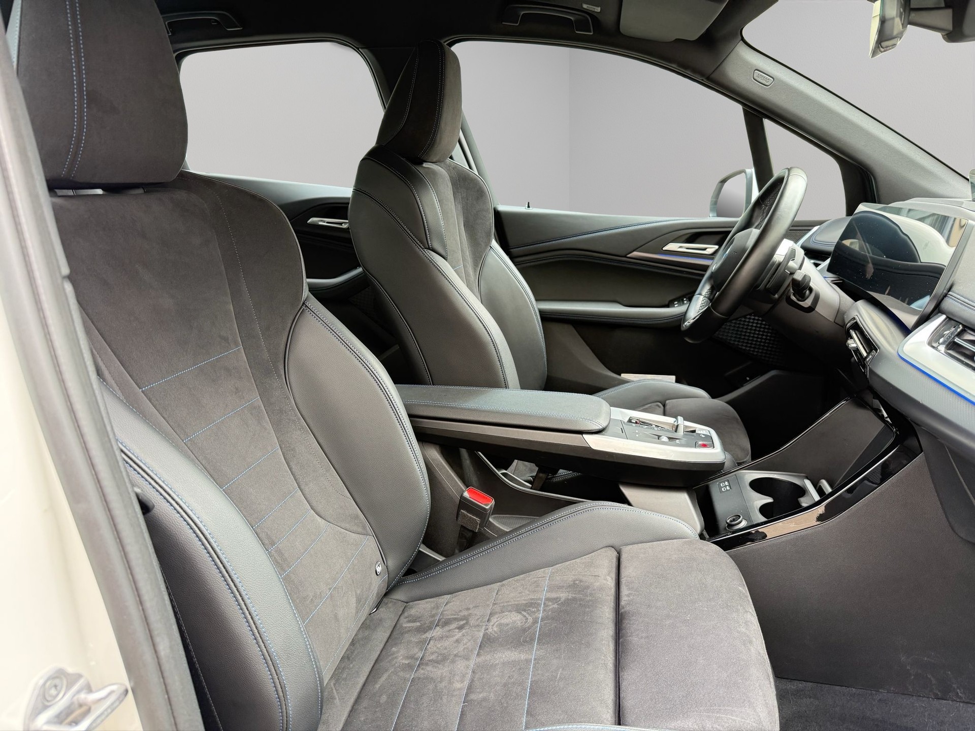 BMW 225e xDrive Active Tourer M Sport-image-13
