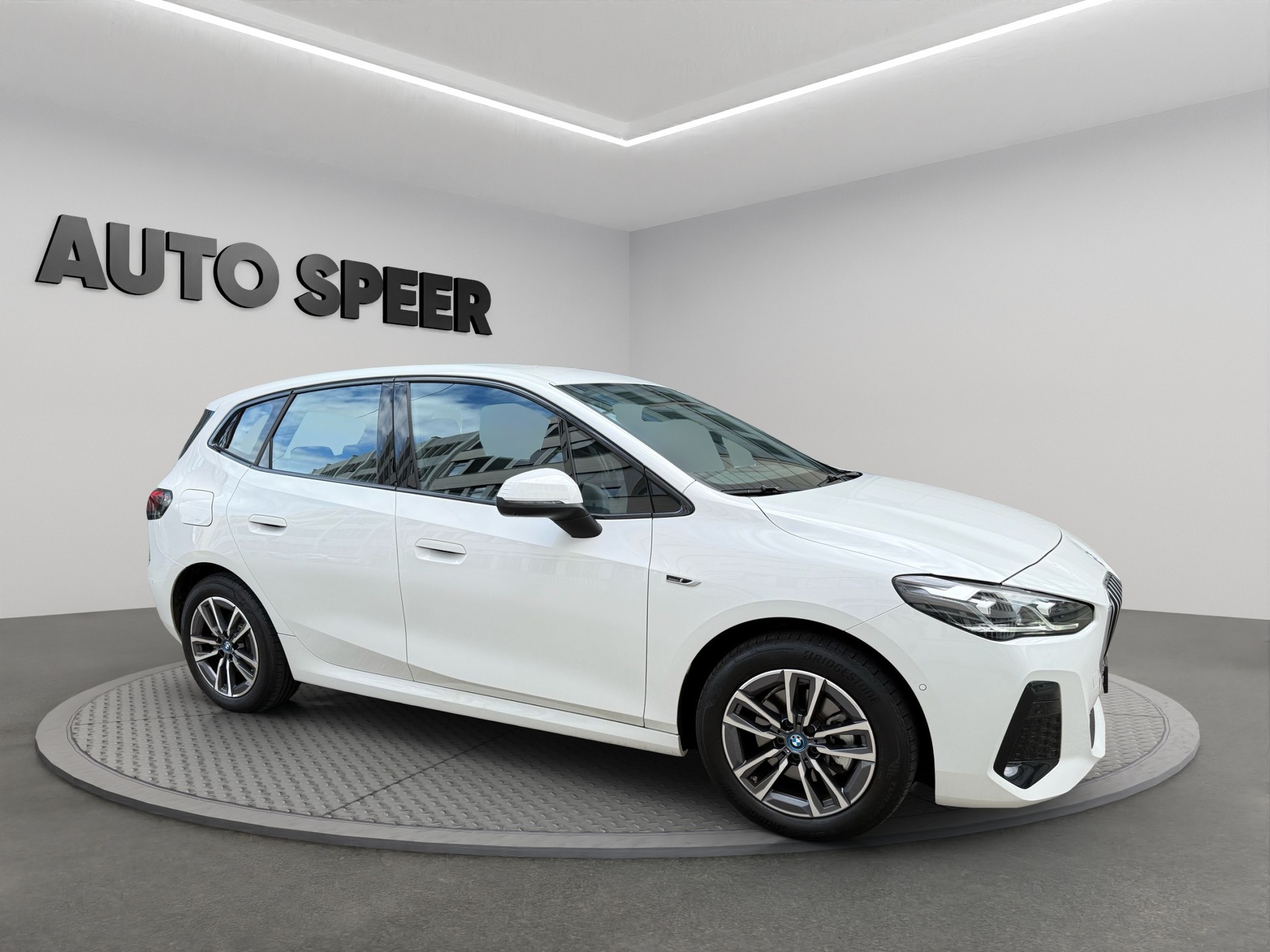BMW 225e xDrive Active Tourer M Sport-image-5
