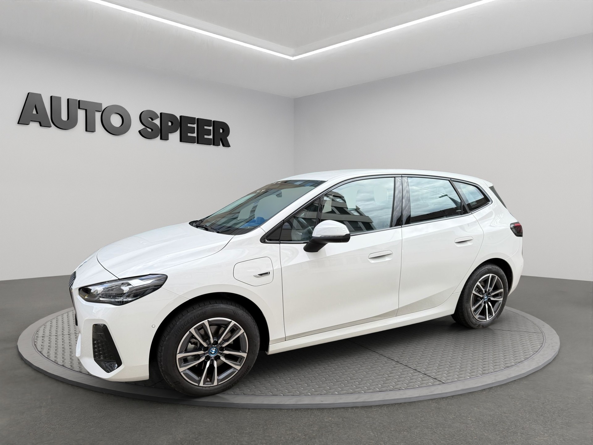 BMW 225e xDrive Active Tourer M Sport-showroom-element-2