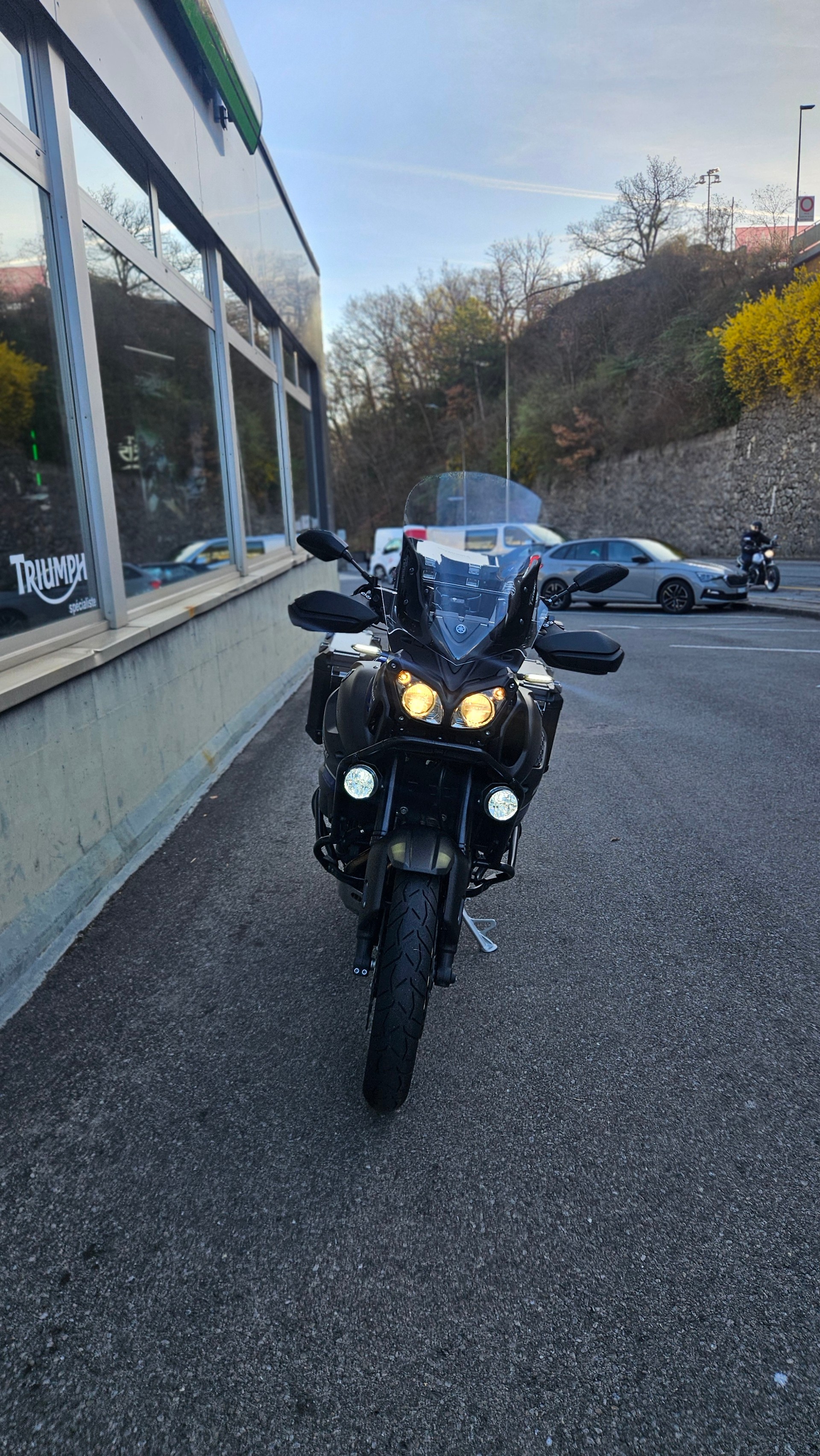 YAMAHA XT 1200 ZE Super Ténéré-image-2