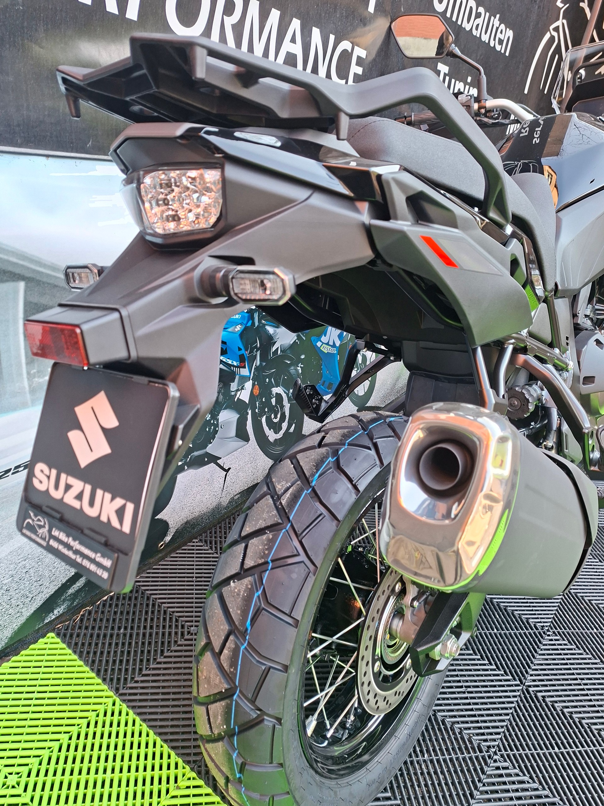 SUZUKI DL 800 DE (35kW)-image-12