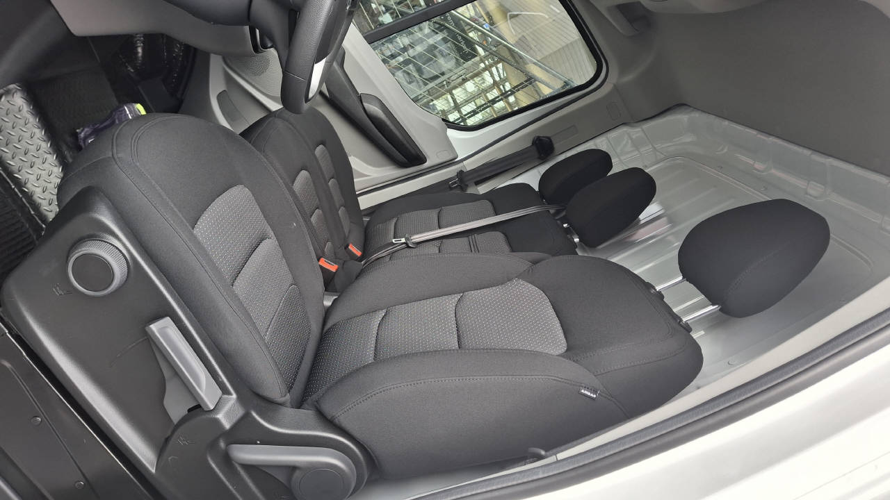 MAXUS Deliver 9 Kaw. L3H2 2.0 TD Luxury-image-9