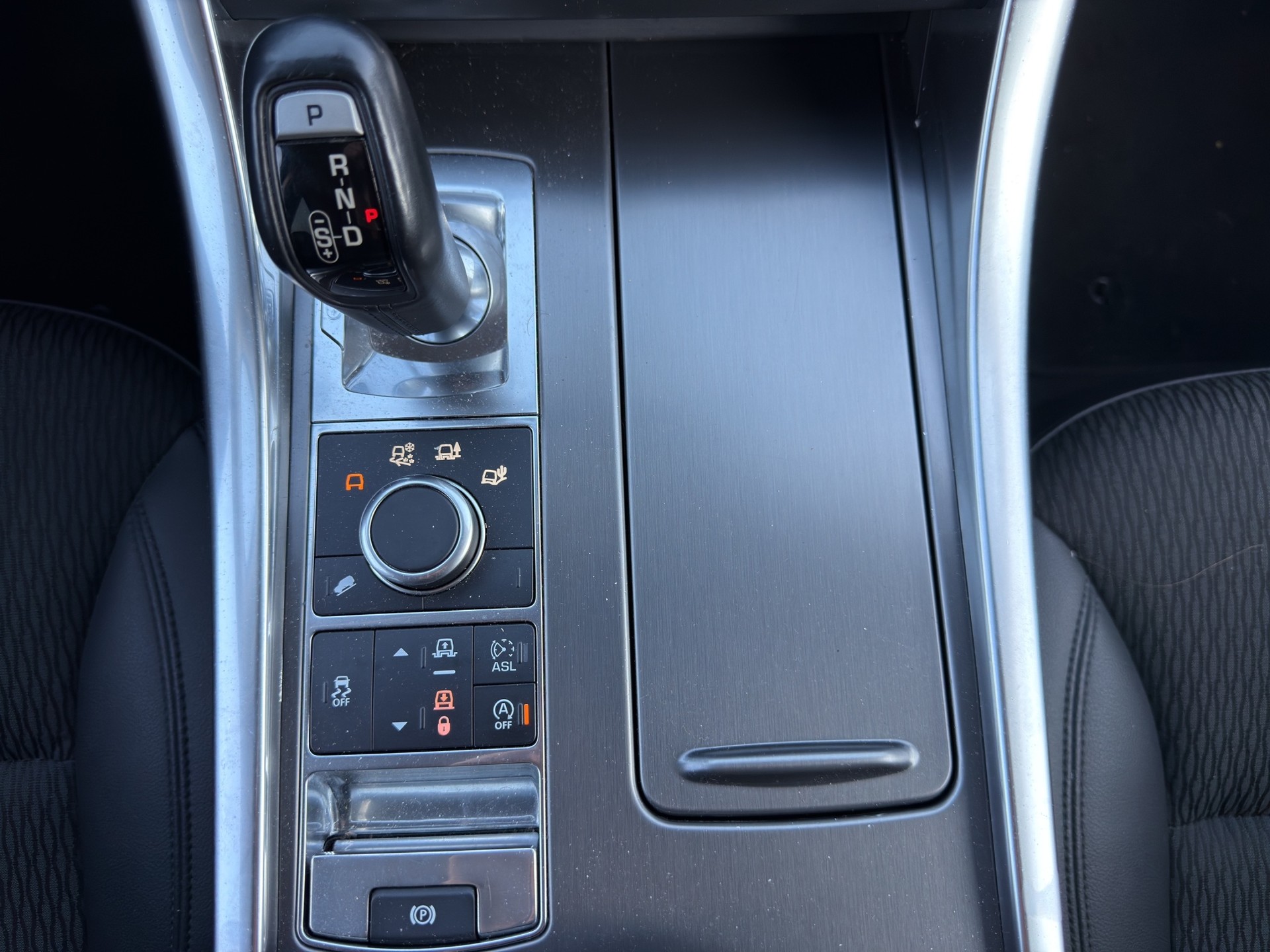LAND ROVER Range Rover Sport 3.0 TDV6 S Automatic-image-16