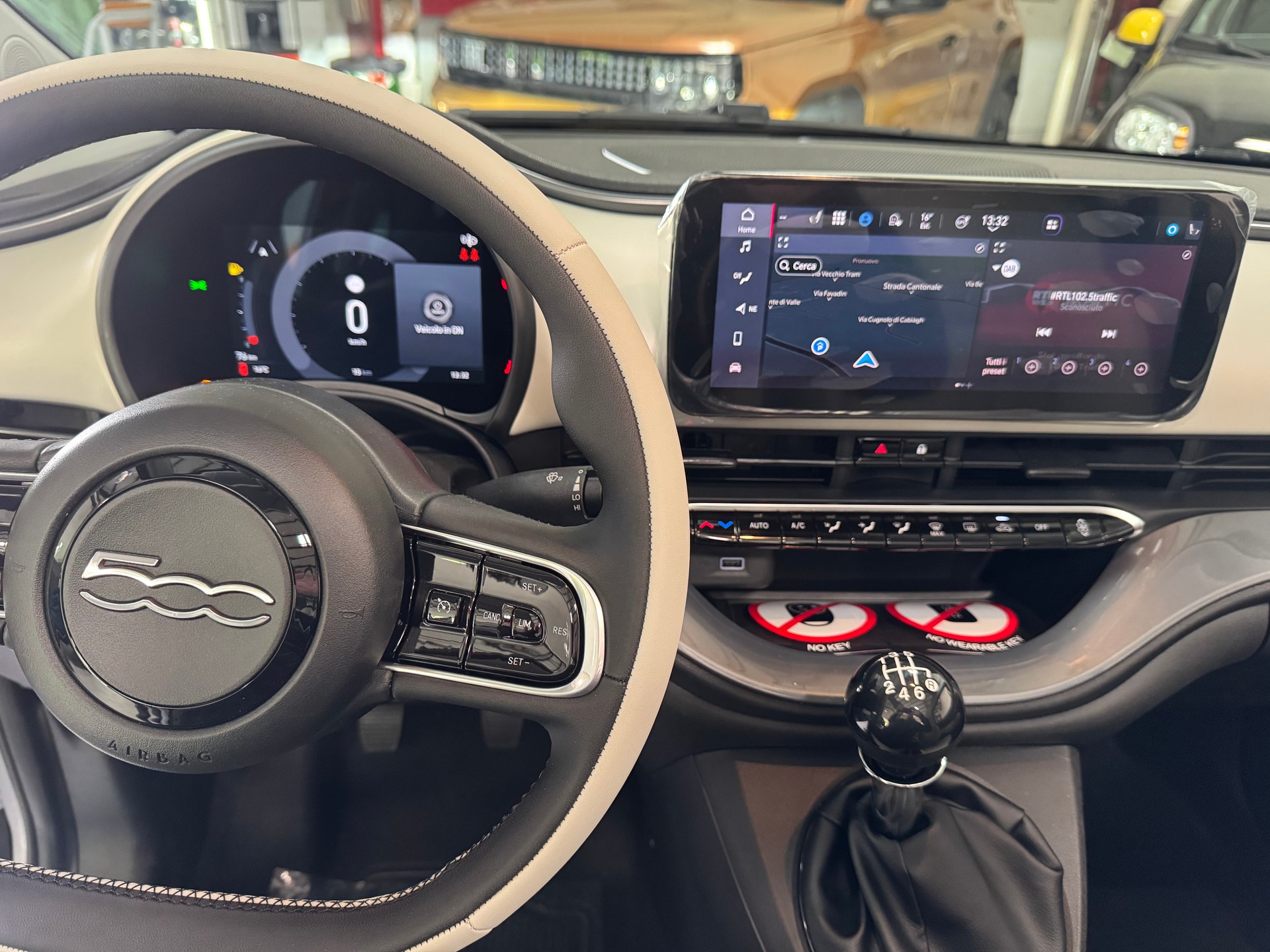 FIAT 500C 1.0 FireFly MHD La Prima-image-11