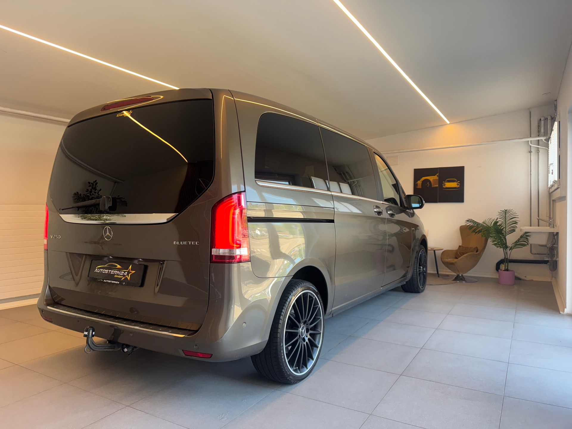 MERCEDES-BENZ V 250 d Avantgarde lang 7G-Tronic *7 Plätzer *CH-Fahrzeug*-image-4