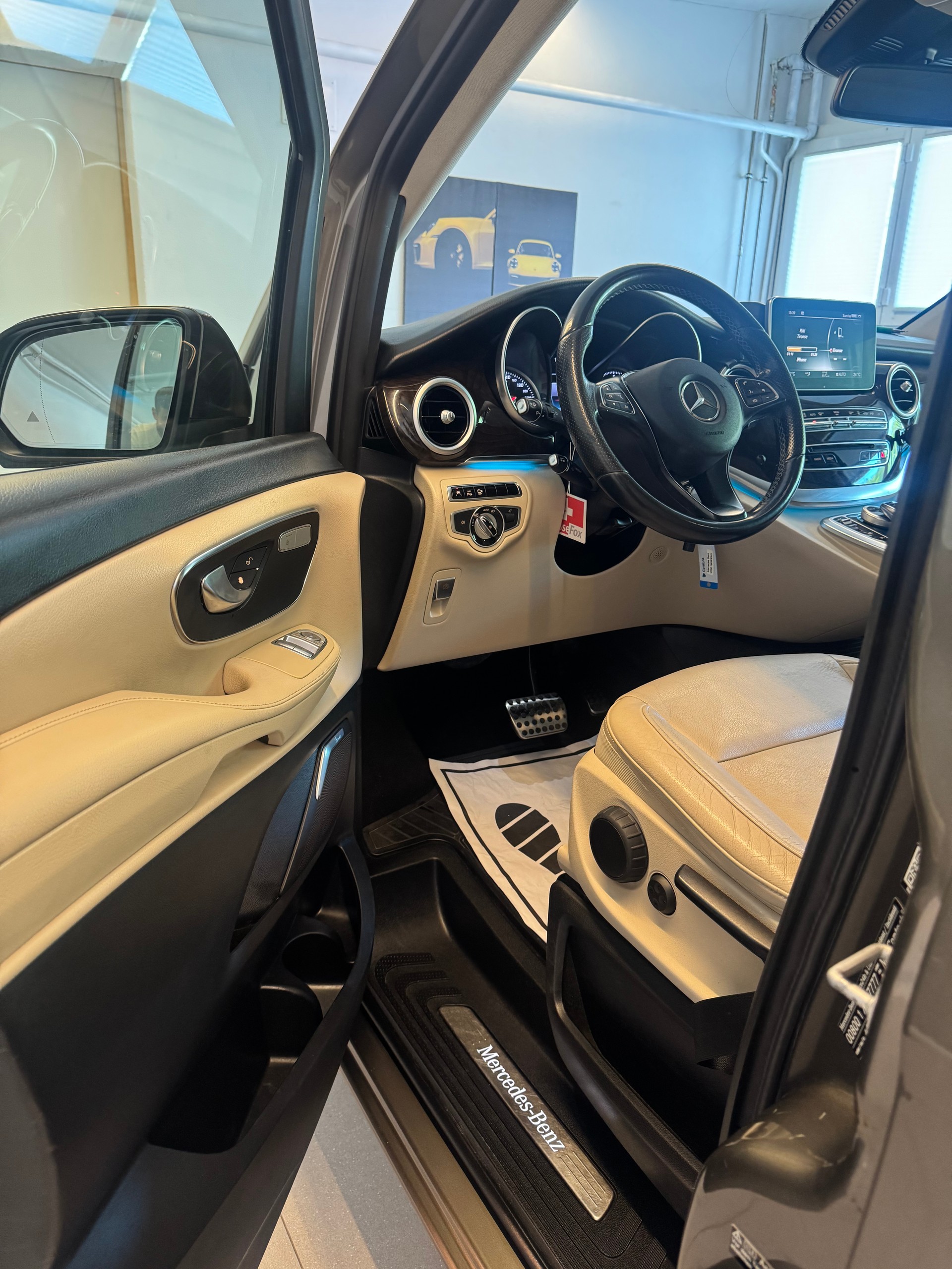 MERCEDES-BENZ V 250 d Avantgarde lang 7G-Tronic *7 Plätzer *CH-Fahrzeug*-image-12