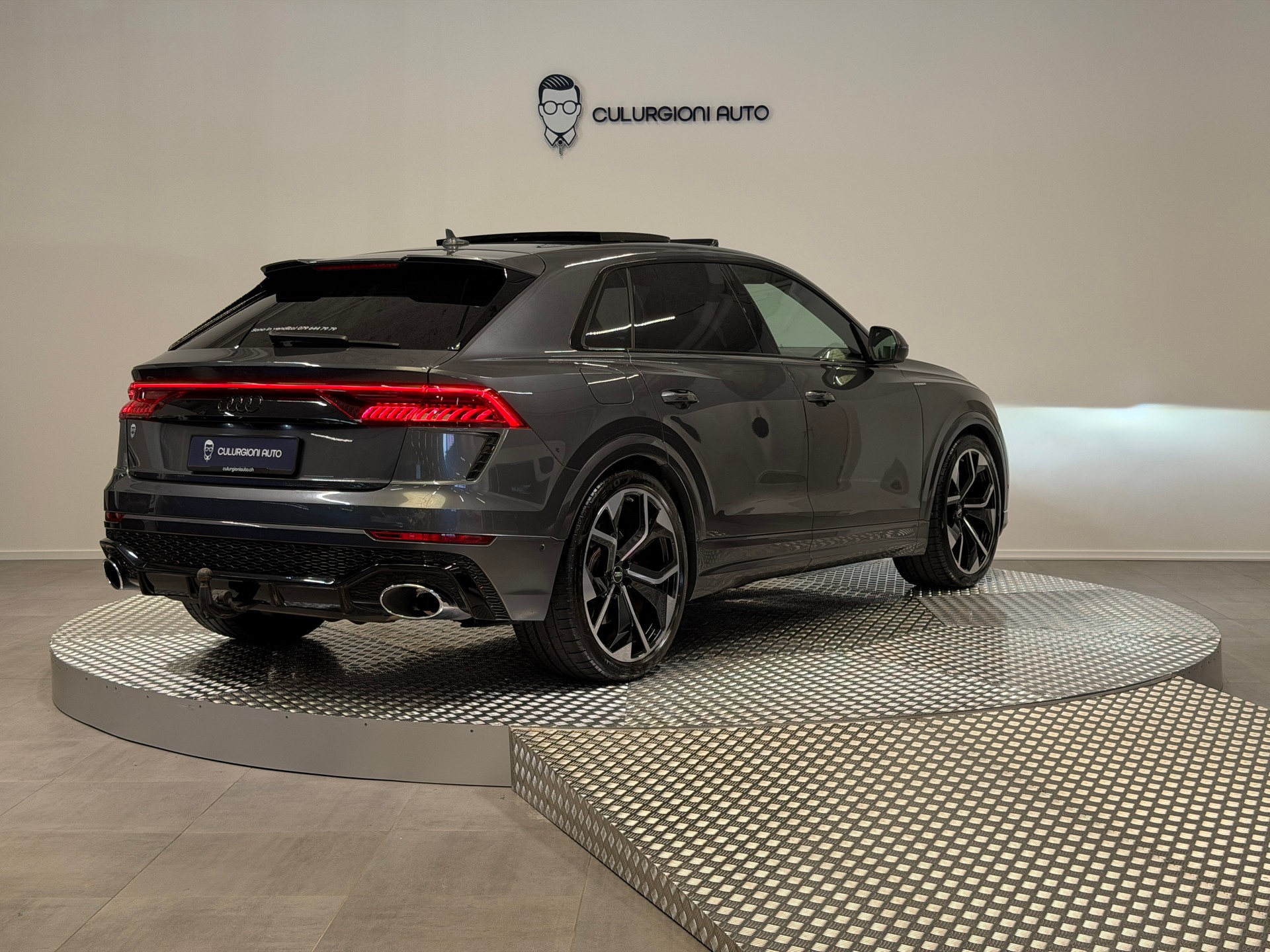 AUDI RSQ8 quattro tiptronic-image-4
