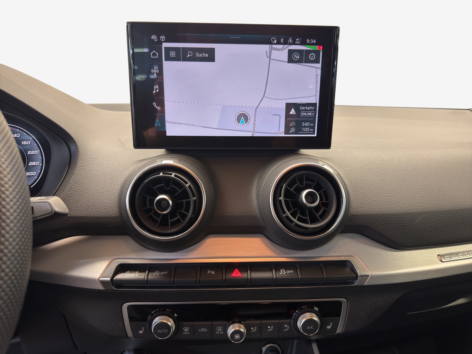AUDI SQ2 TFSI quattro S-tronic-image-10