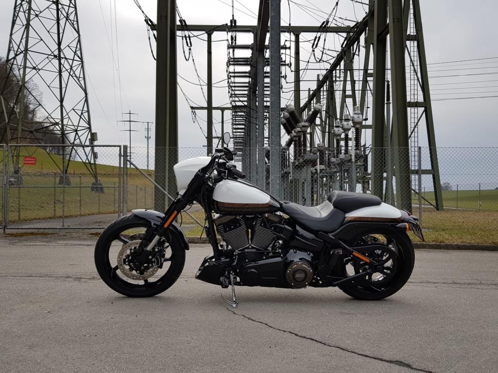 HARLEY-DAVIDSON FXSE Breakout Pro Street CVO ABS-image-2