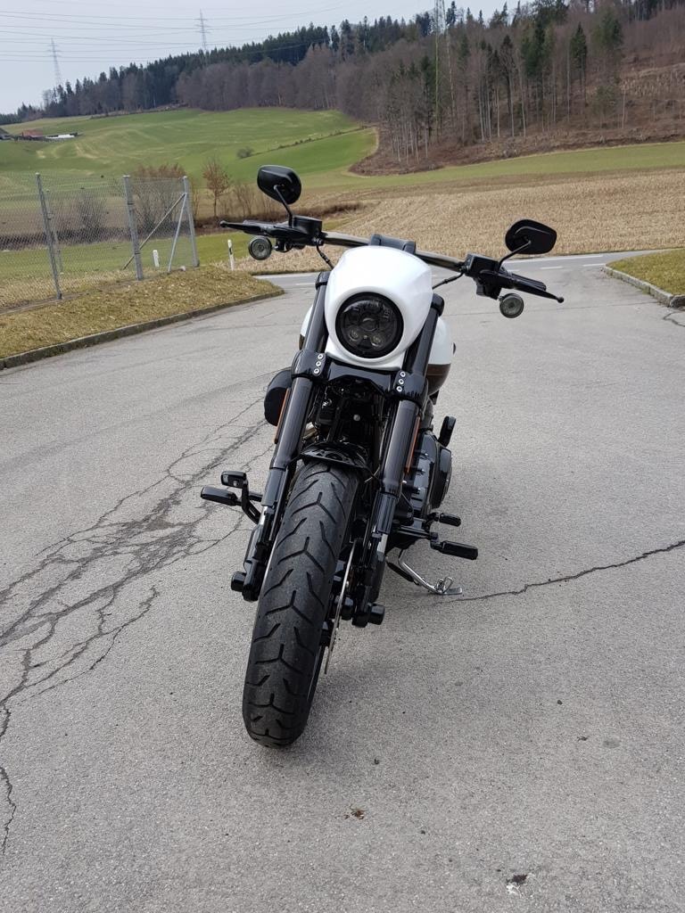 HARLEY-DAVIDSON FXSE Breakout Pro Street CVO ABS