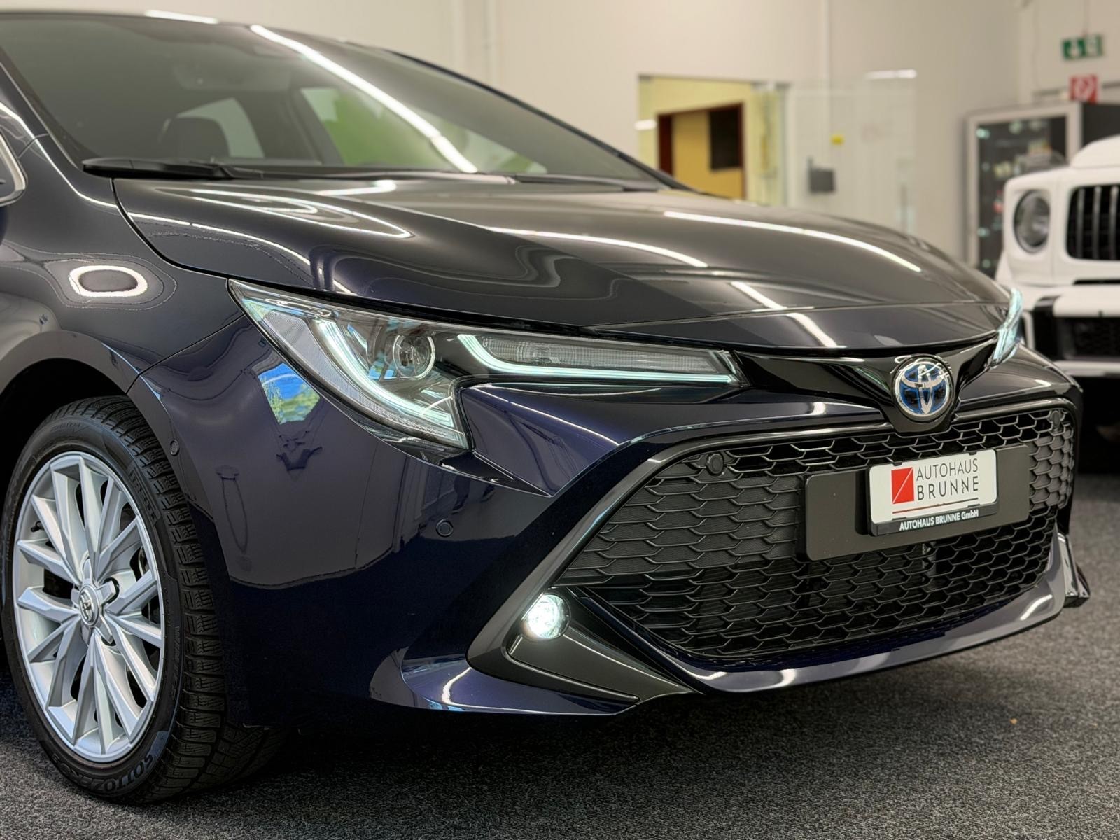 TOYOTA Corolla 1.8 HSD Active e- CVT-image-11