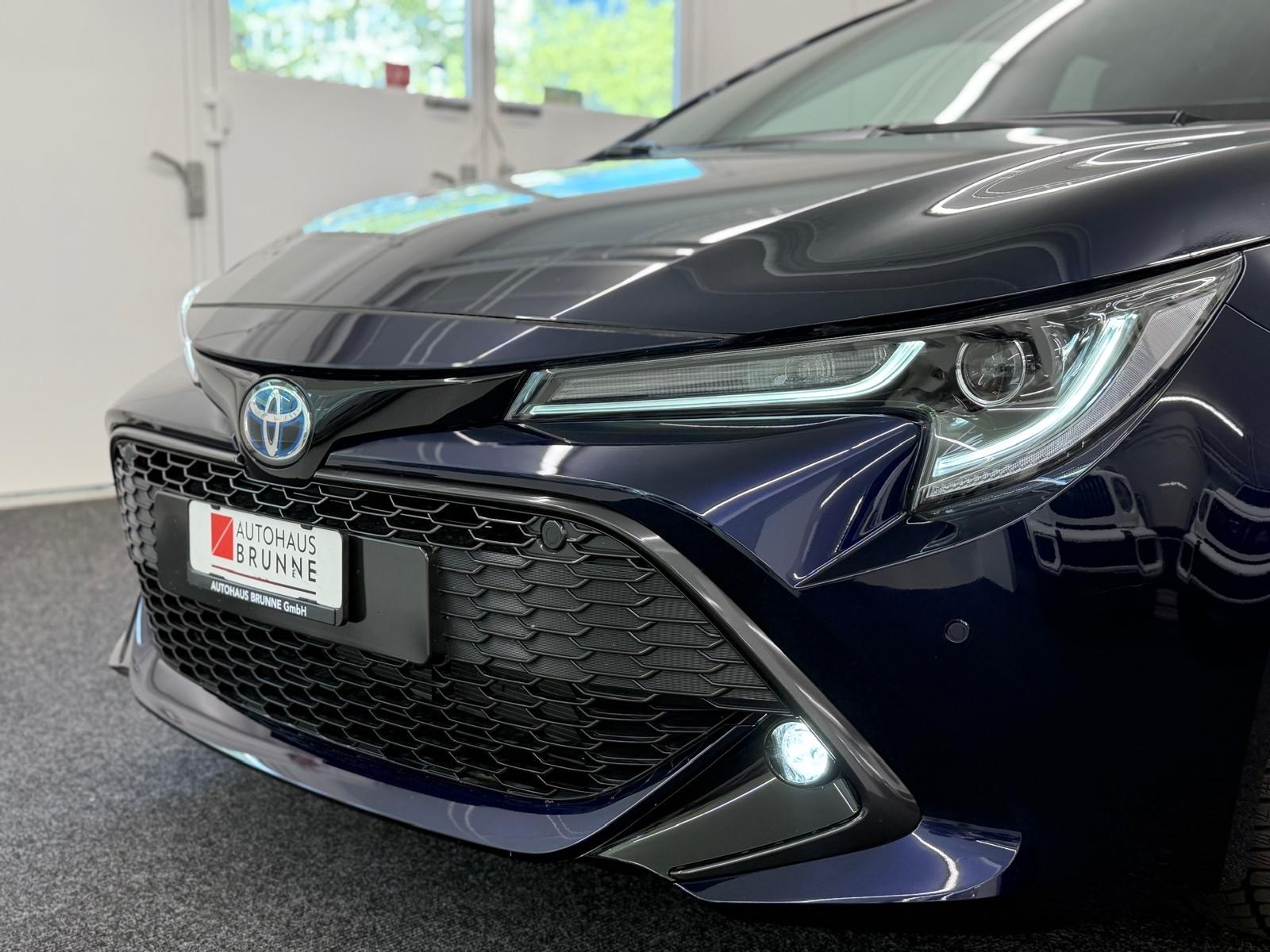 TOYOTA Corolla 1.8 HSD Active e- CVT-image-8