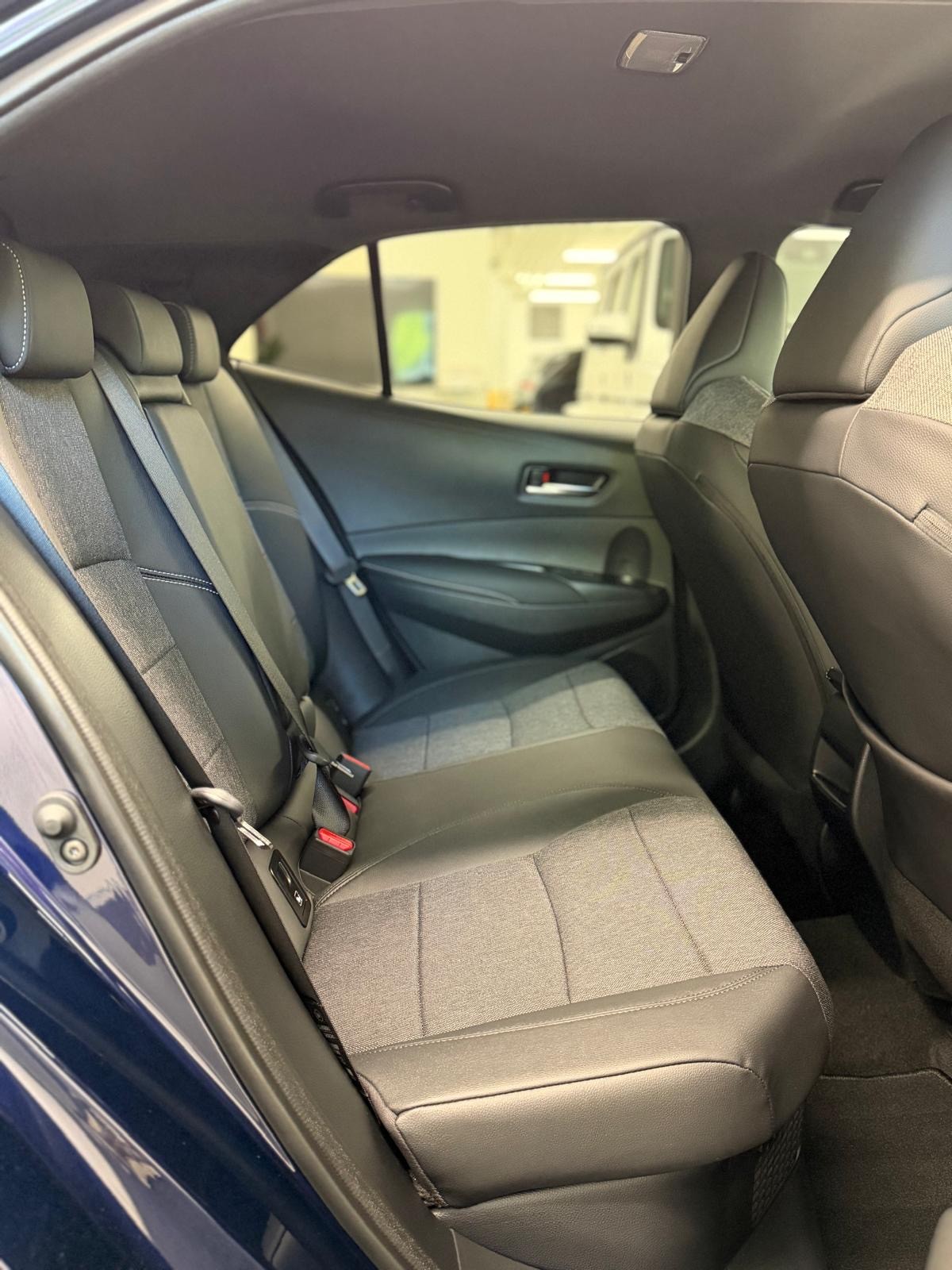 TOYOTA Corolla 1.8 HSD Active e- CVT-image-23