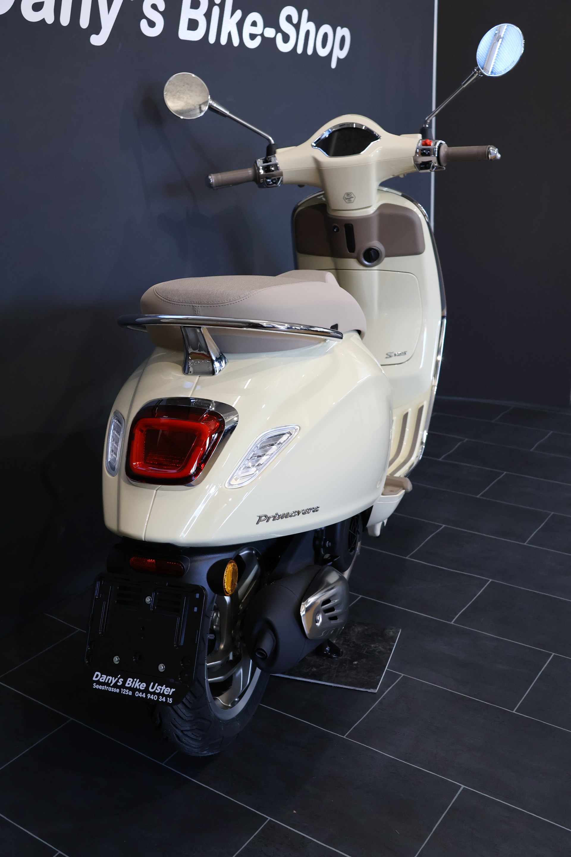 PIAGGIO Vespa Primavera 125 S E5+ MY26 (4 Jahre Garantie)-showroom-element-3