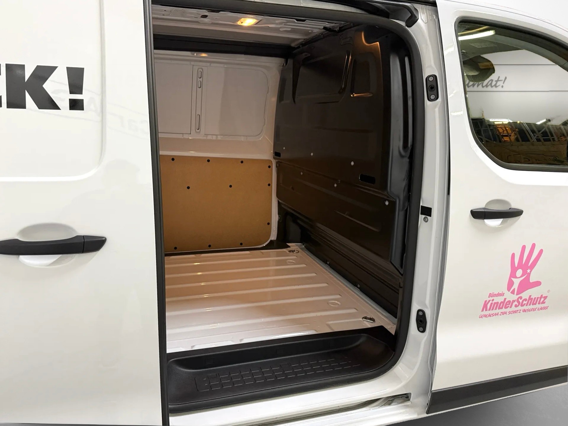 CITROEN Jumpy 2.0 BlueHDi 145 XL-image-8