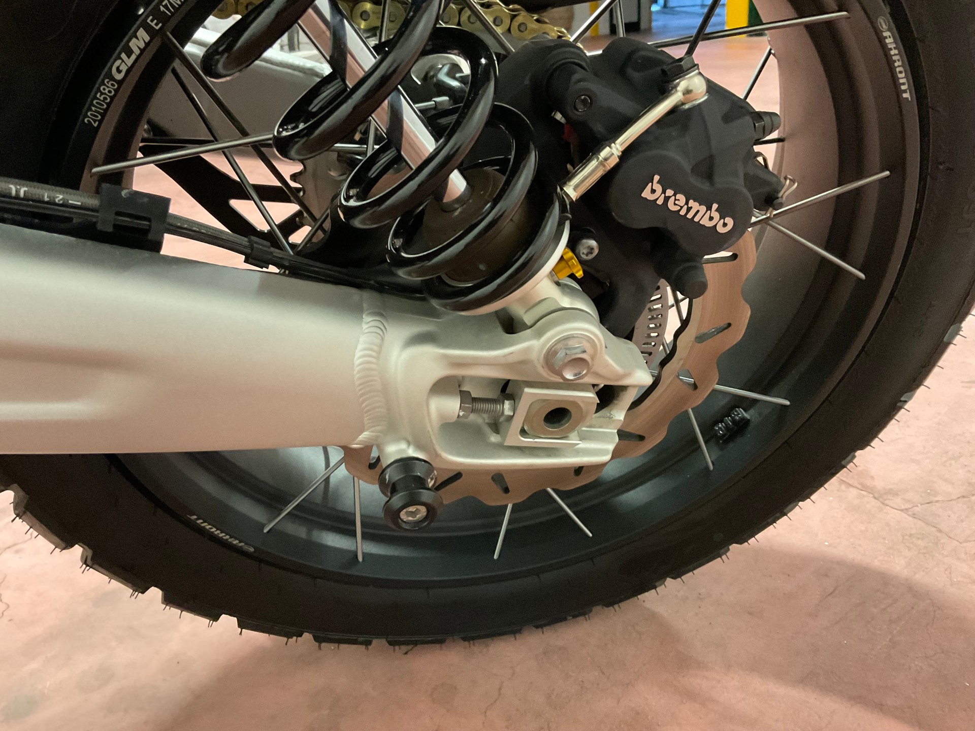 TRIUMPH Scrambler 1200 XE Special Edition-image-8