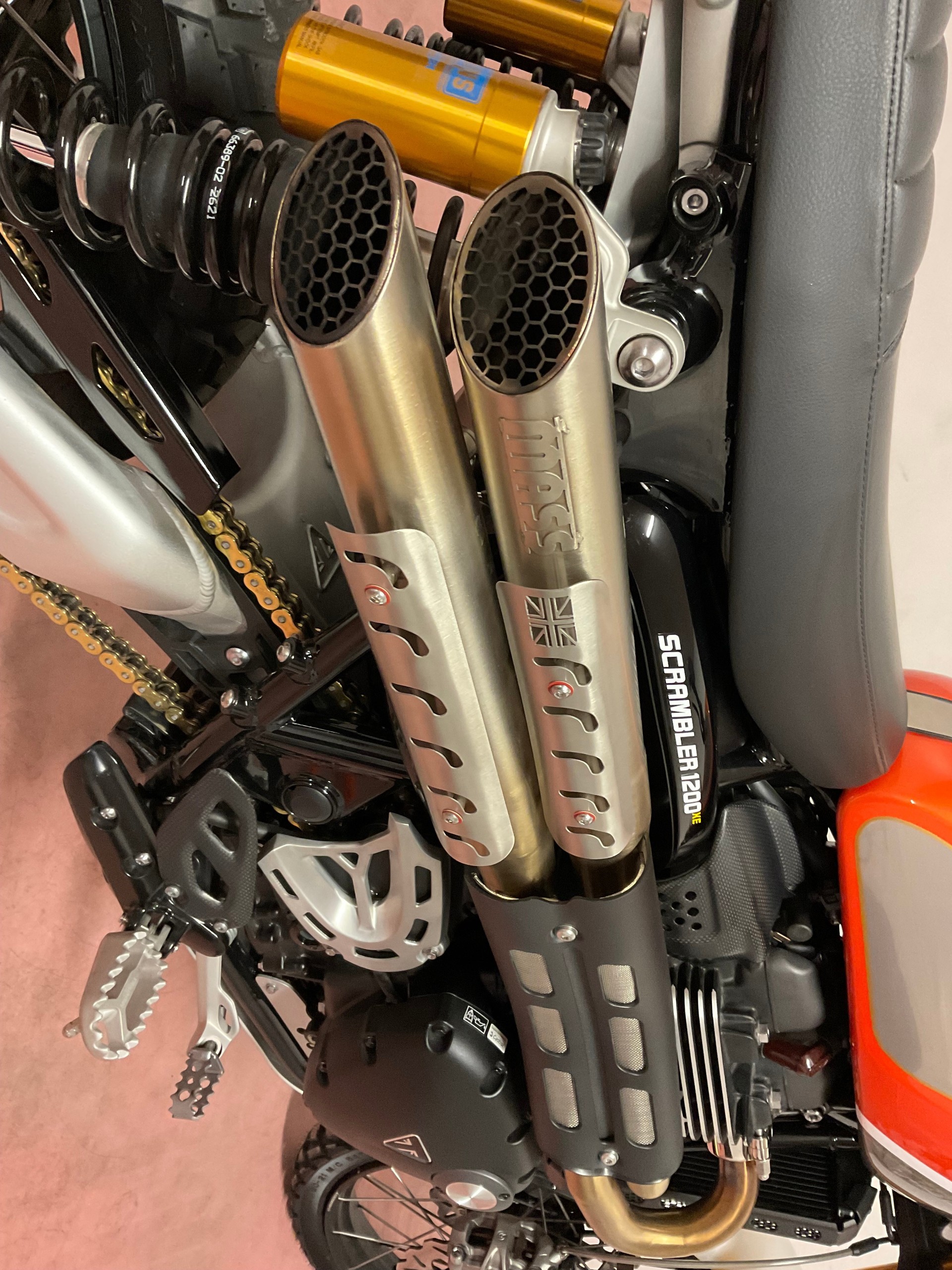 TRIUMPH Scrambler 1200 XE Special Edition-image-6