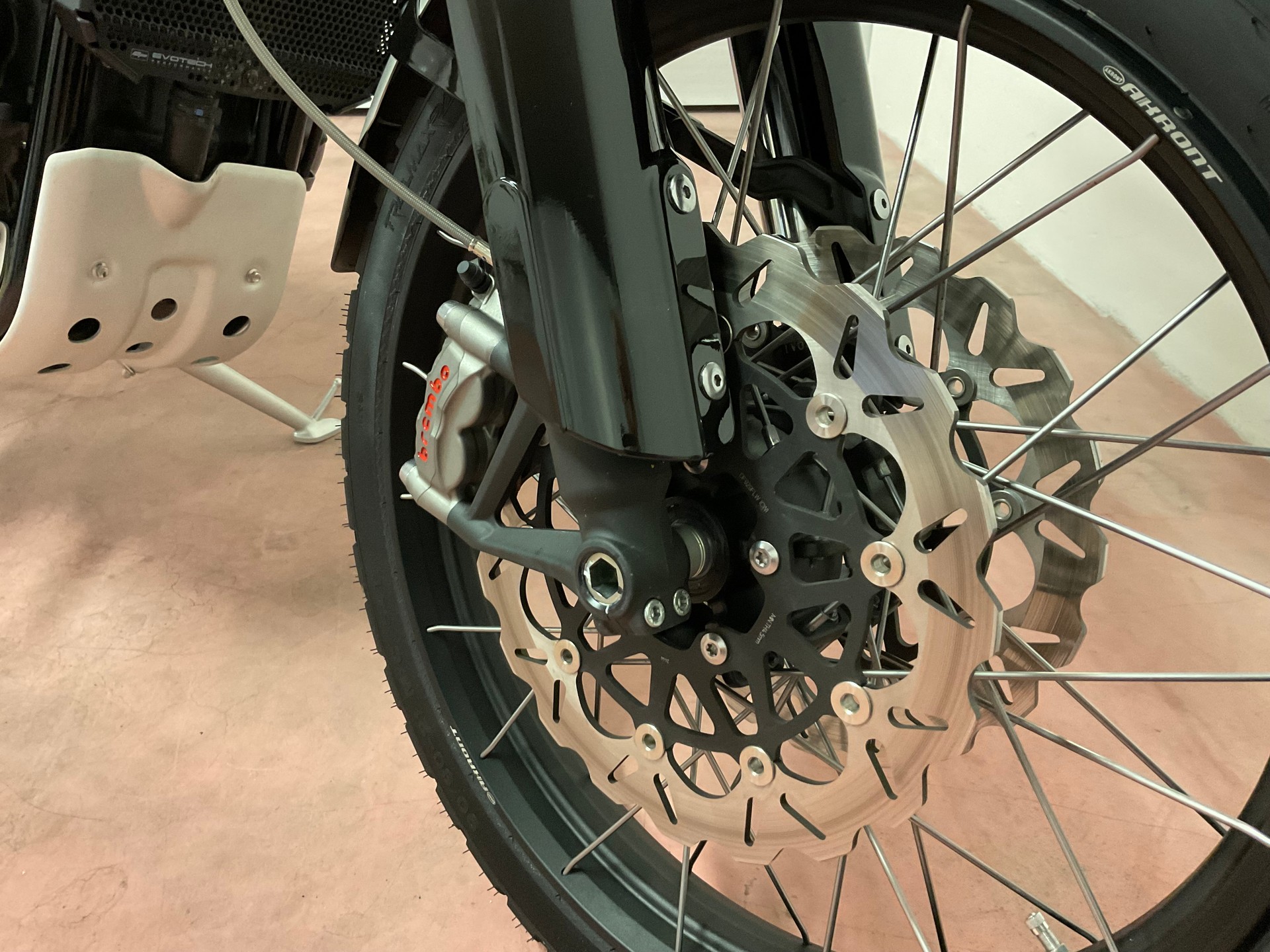 TRIUMPH Scrambler 1200 XE Special Edition-image-11
