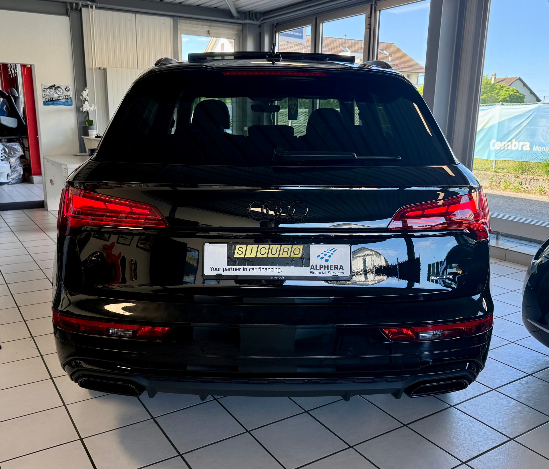 AUDI Q5 Sportback 45 TFSI S line quattro S-tronic-image-8