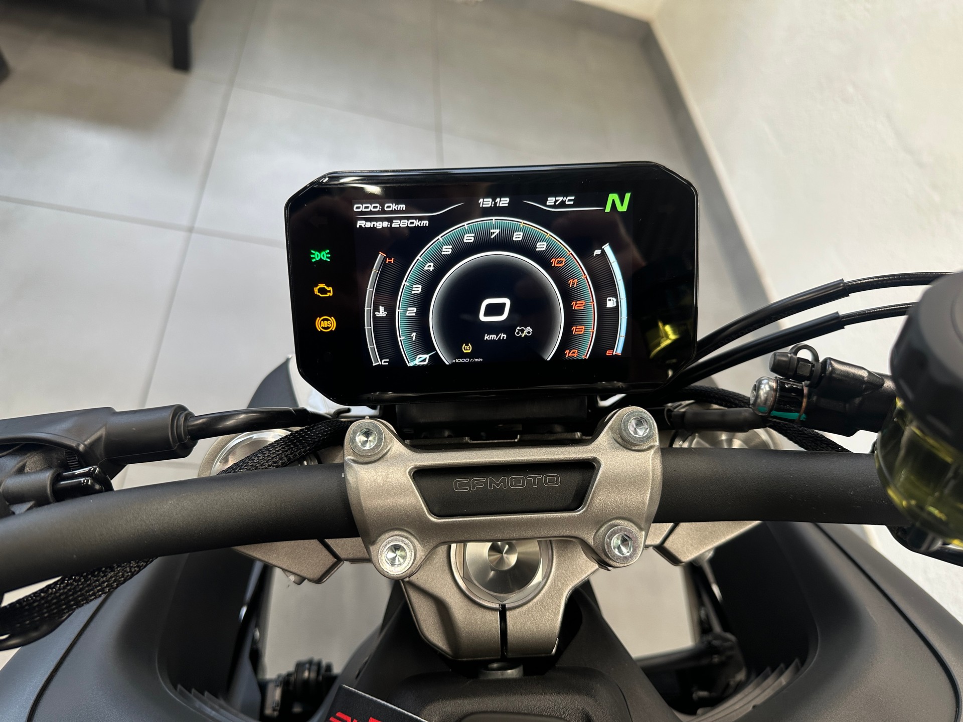 CF MOTO 450 NK | Ab Lager lieferbar | Neu | Naked Bike | A2 | Garantie-image-8