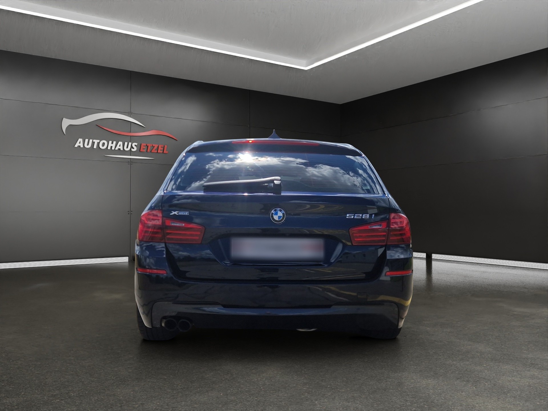 BMW 528i MSport Touring xDrive Steptronic-image-6