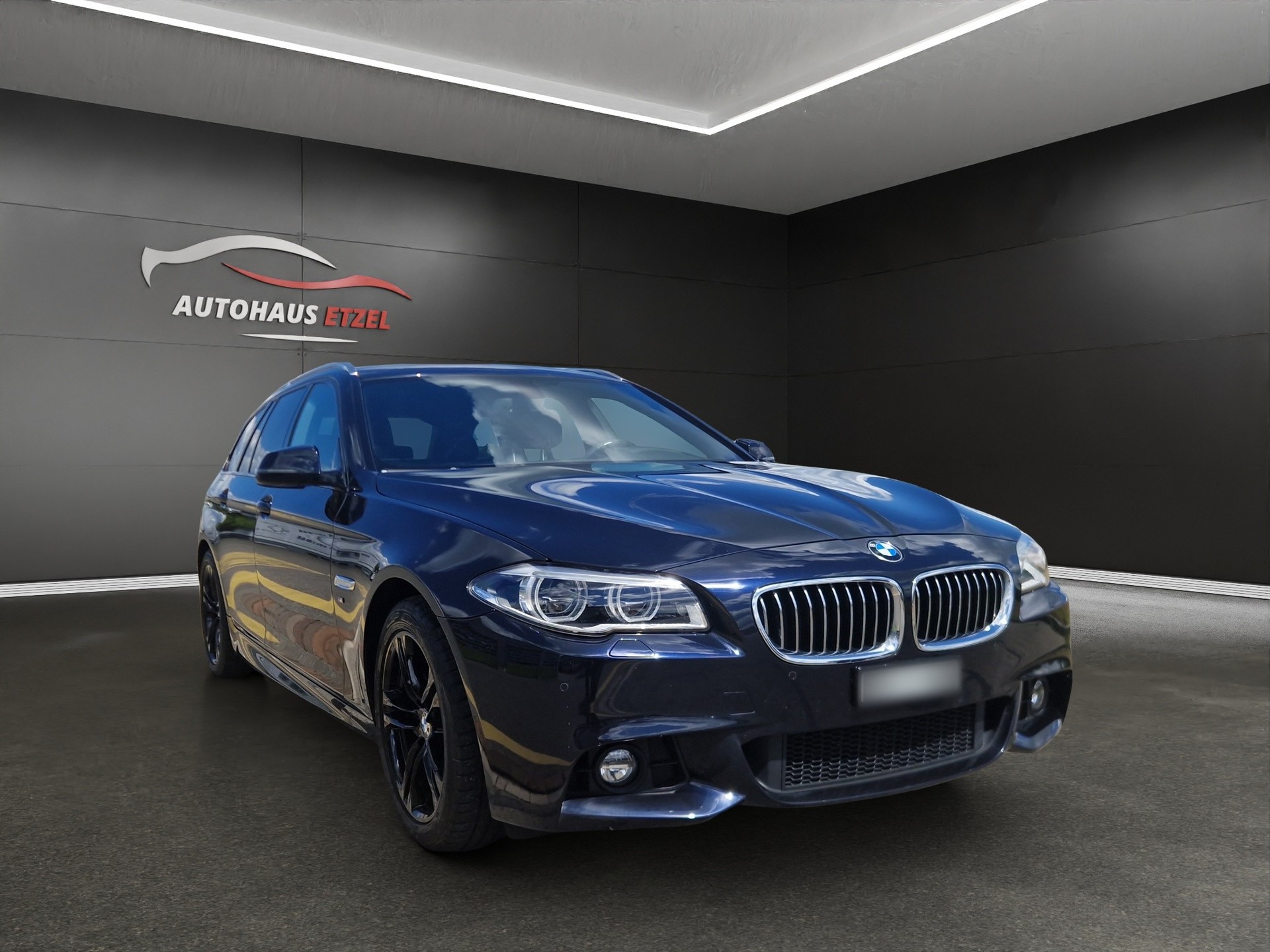 BMW 528i MSport Touring xDrive Steptronic-image-2