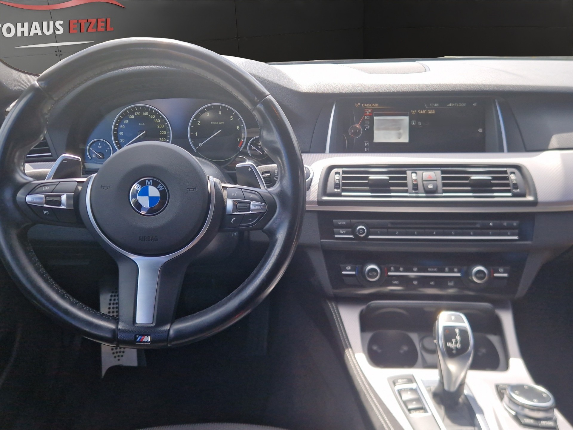 BMW 528i MSport Touring xDrive Steptronic-image-9