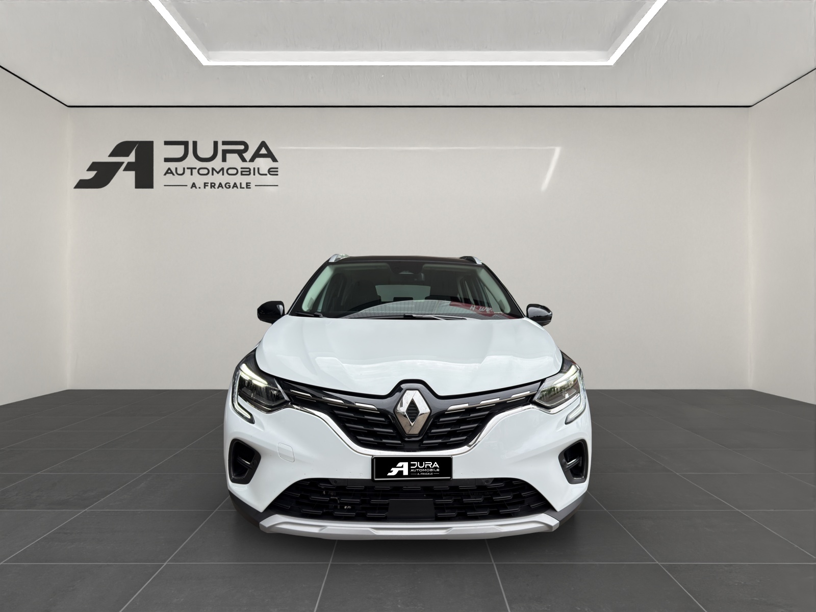 RENAULT Captur 1.6 E-Tech Intens-image-2