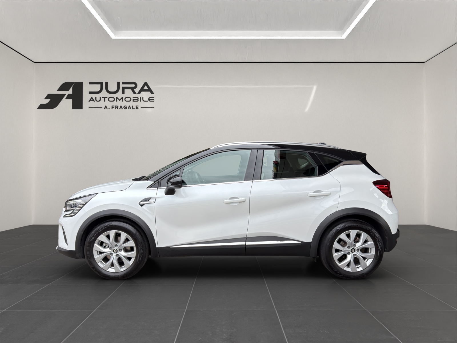 RENAULT Captur 1.6 E-Tech Intens-image-3