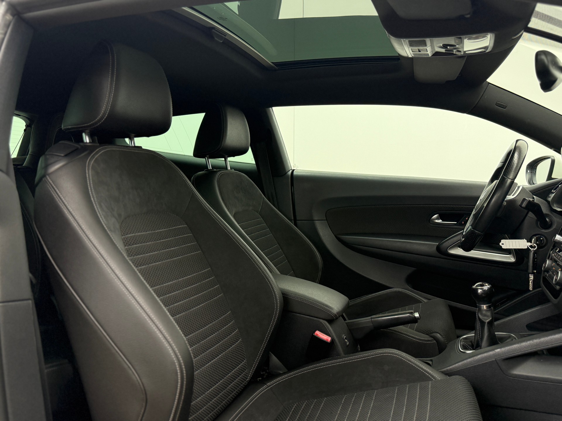 VW Scirocco 1.4 TSI Team-image-21