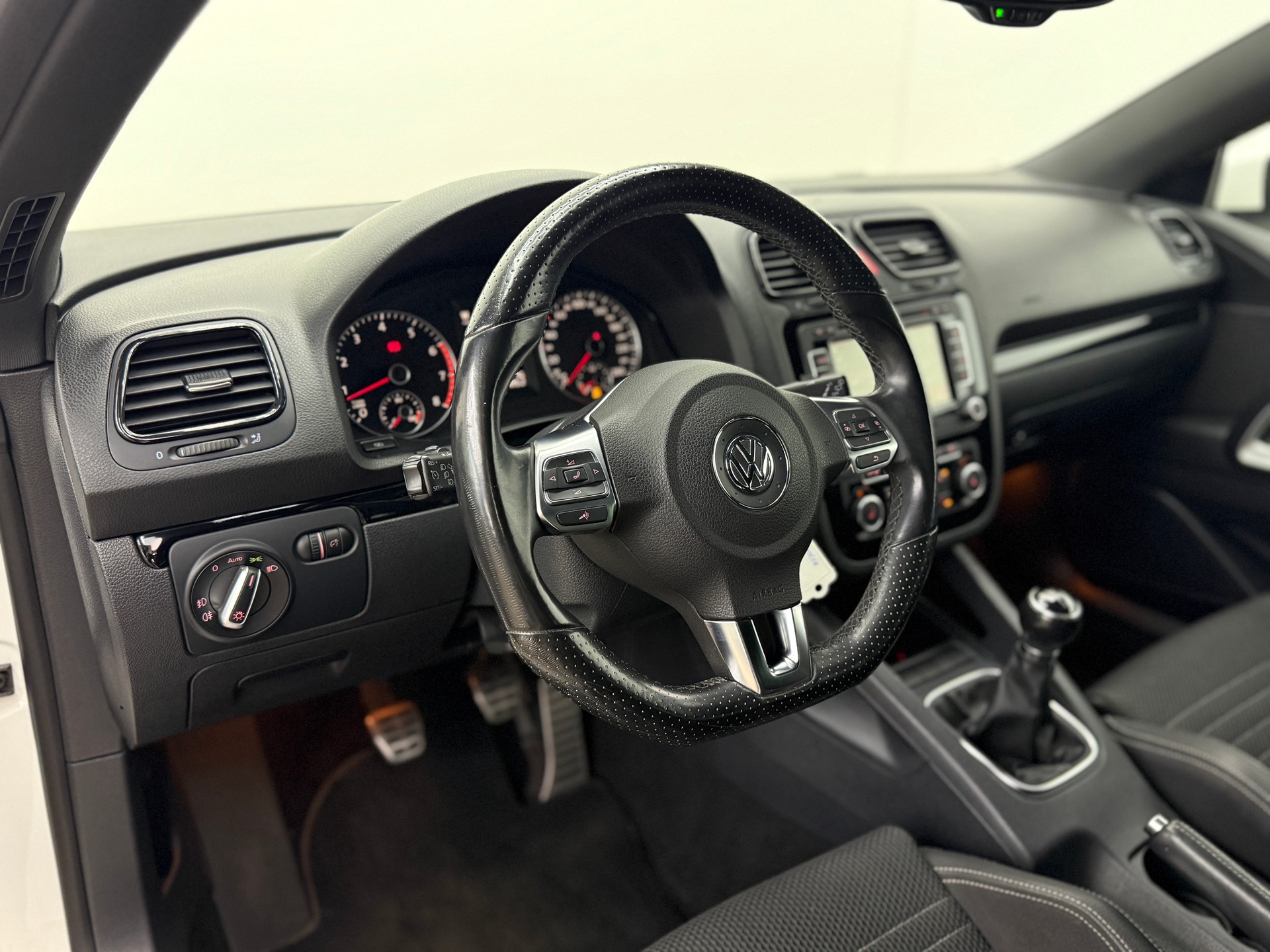 VW Scirocco 1.4 TSI Team-image-25