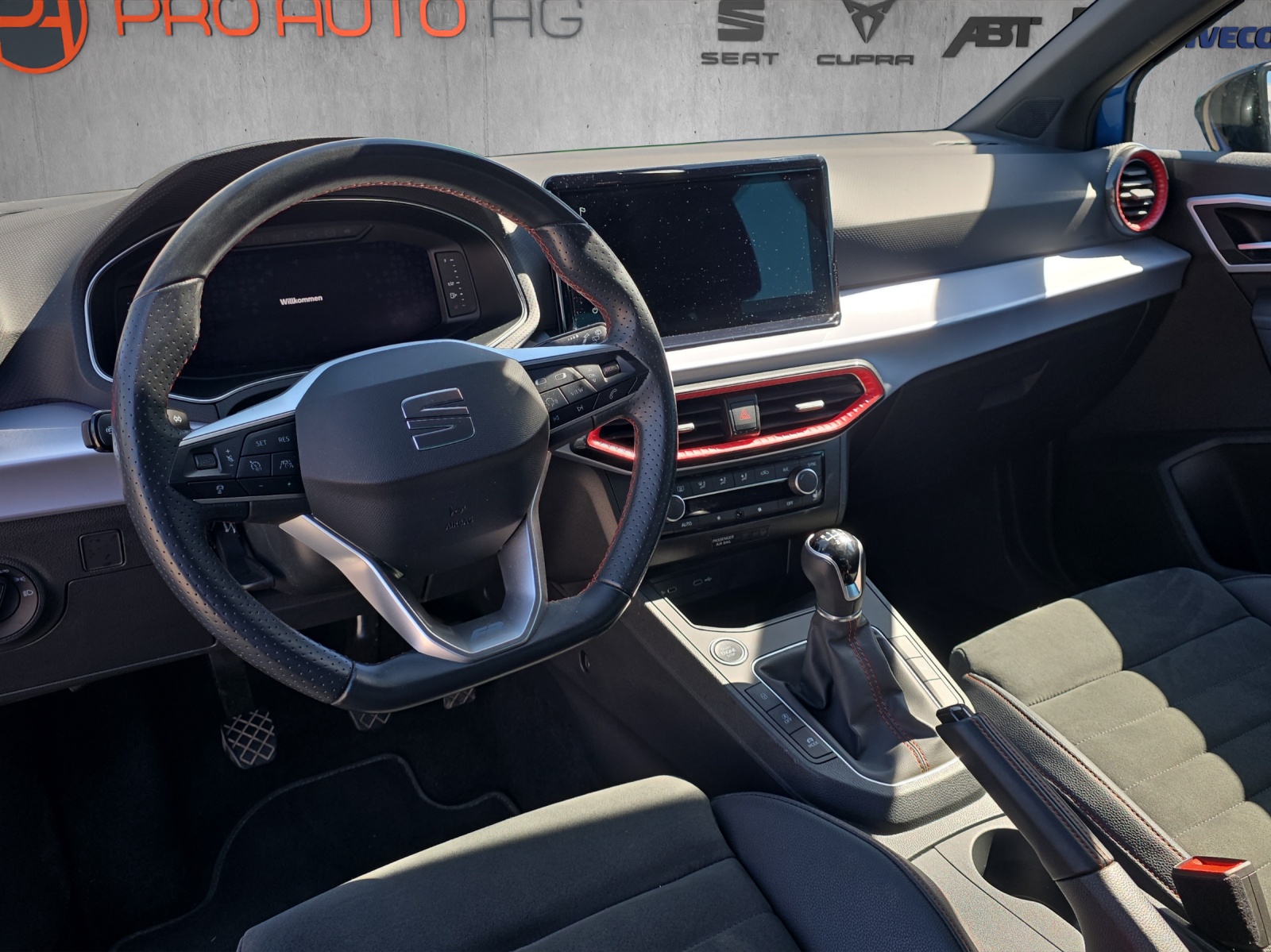 SEAT Ibiza 1.0 EcoTSI Hola FR-image-8
