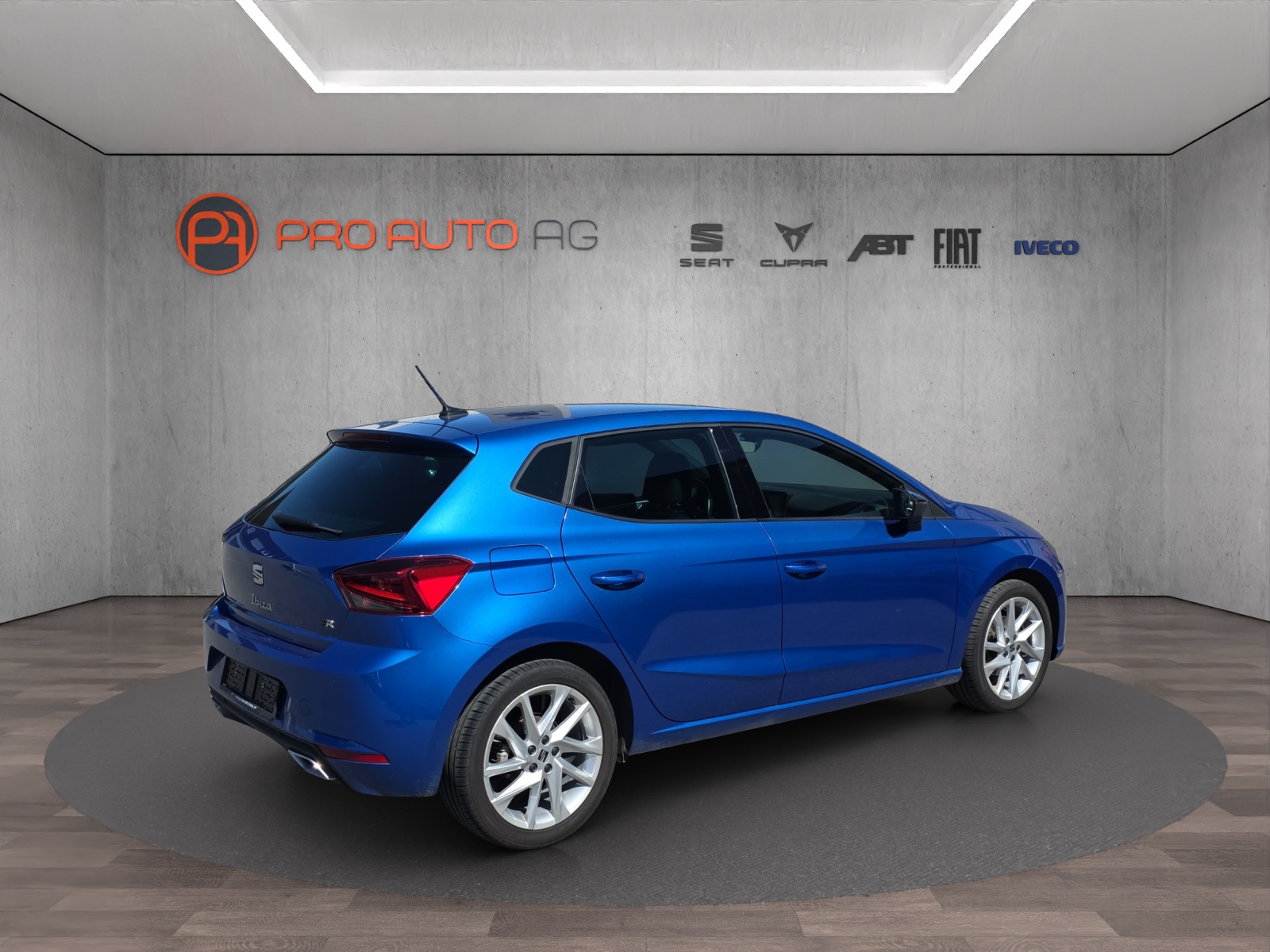SEAT Ibiza 1.0 EcoTSI Hola FR-image-4