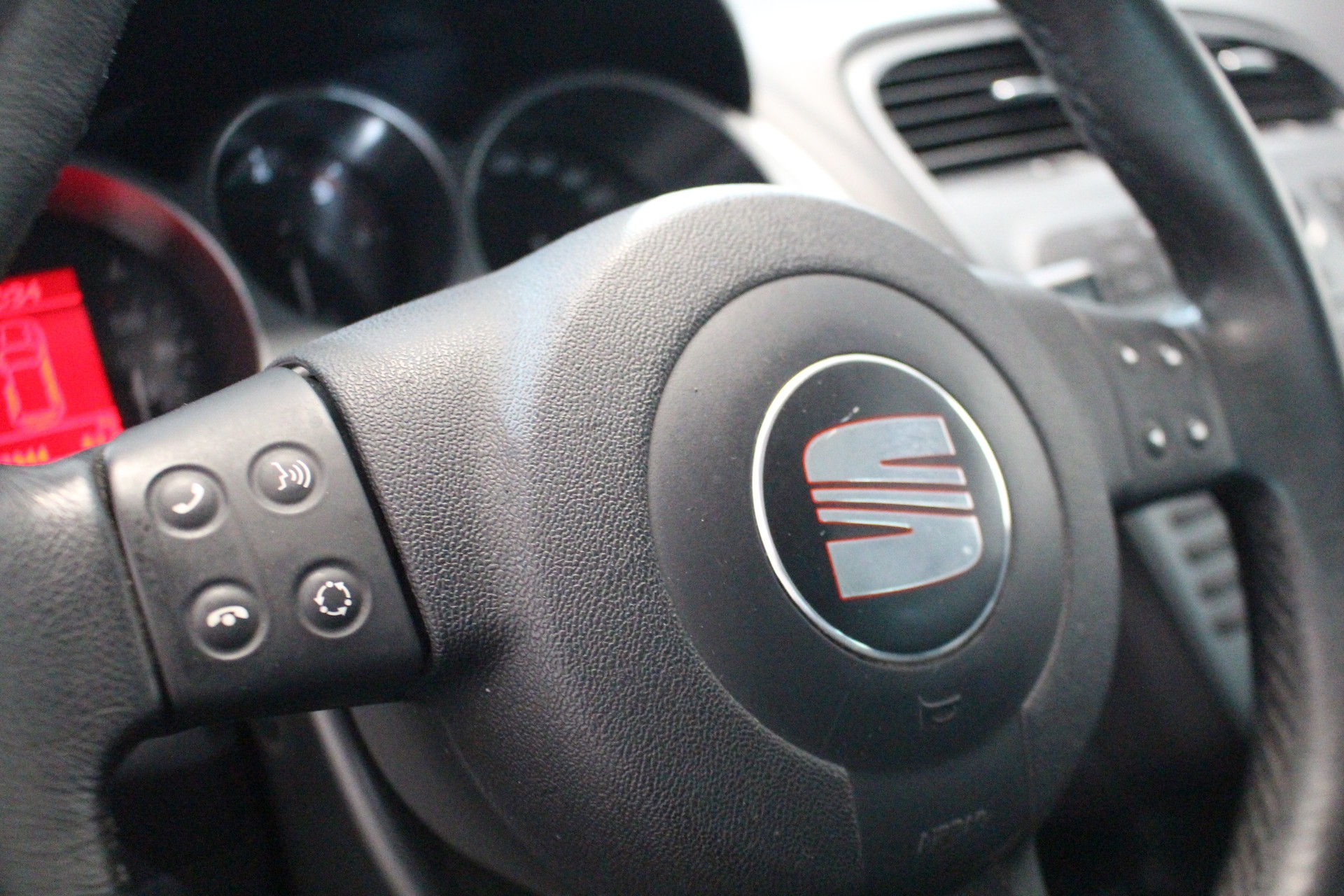 SEAT Altea 2.0 TDI DPF Stylance DSG-image-13
