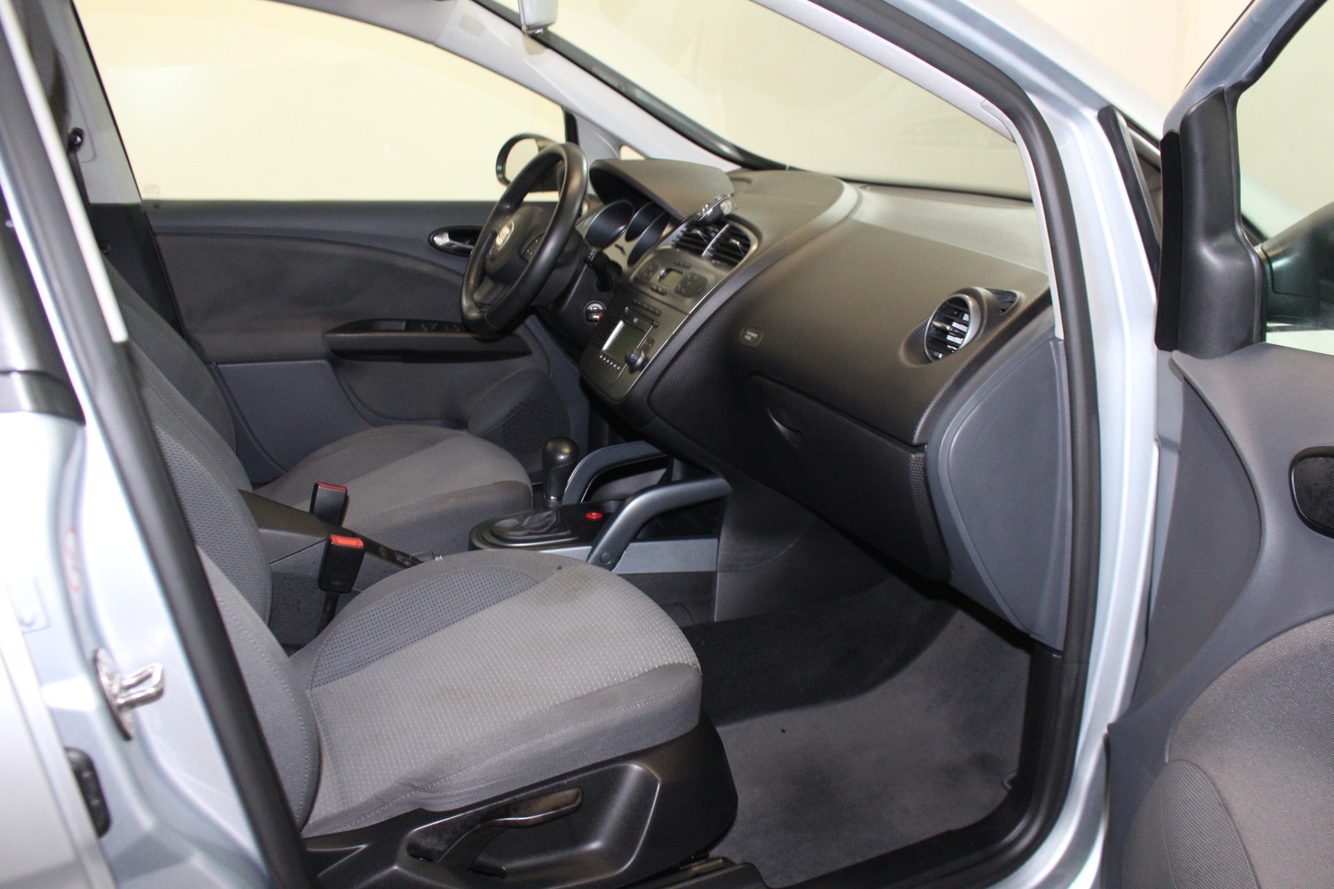 SEAT Altea 2.0 TDI DPF Stylance DSG-image-10