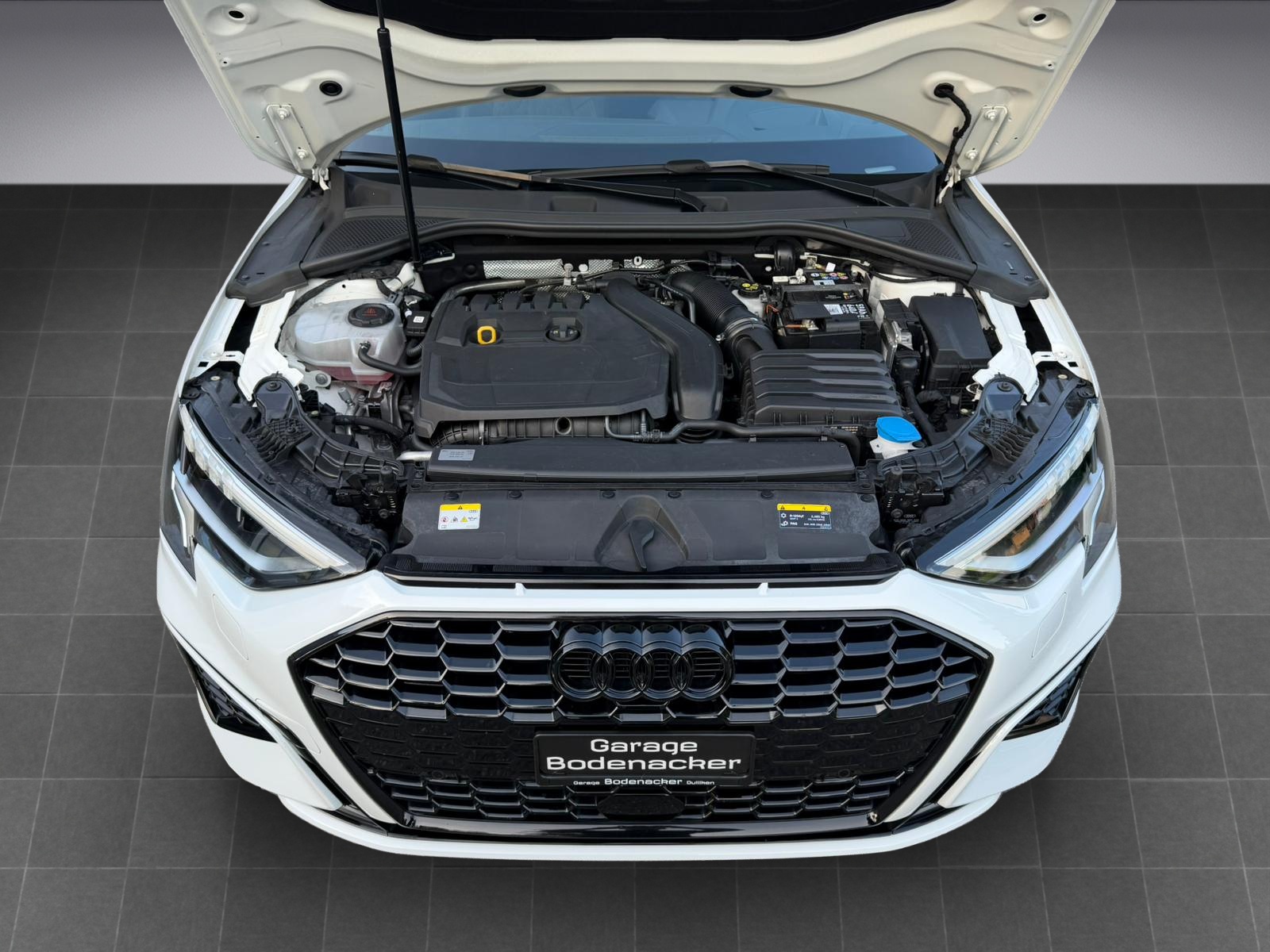 AUDI A3 Sportback 35 TFSI S line Attraction S-tronic-image-15