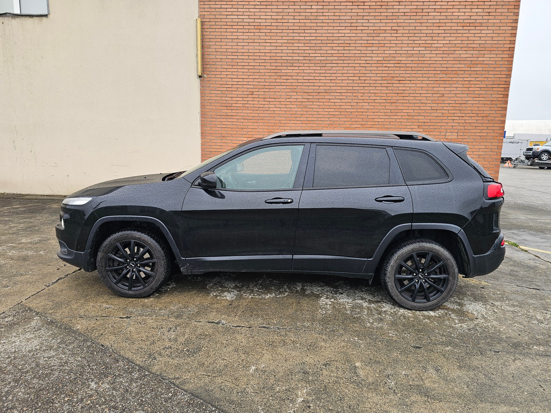 JEEP Cherokee 2.2TD Longitude Sw- Black Ed. AWD 9ATX-image-1