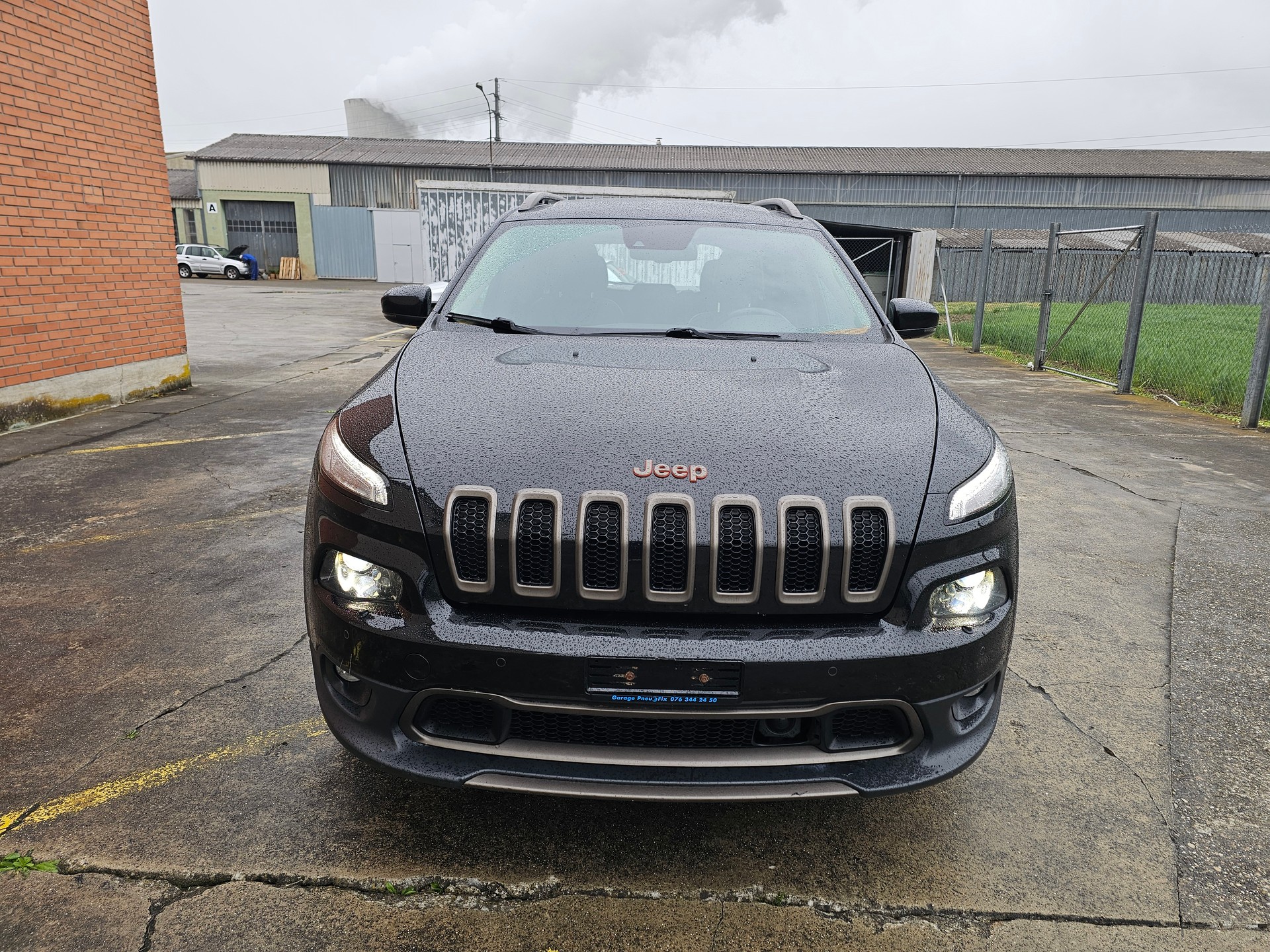 JEEP Cherokee 2.2TD Longitude Sw- Black Ed. AWD 9ATX-image-6