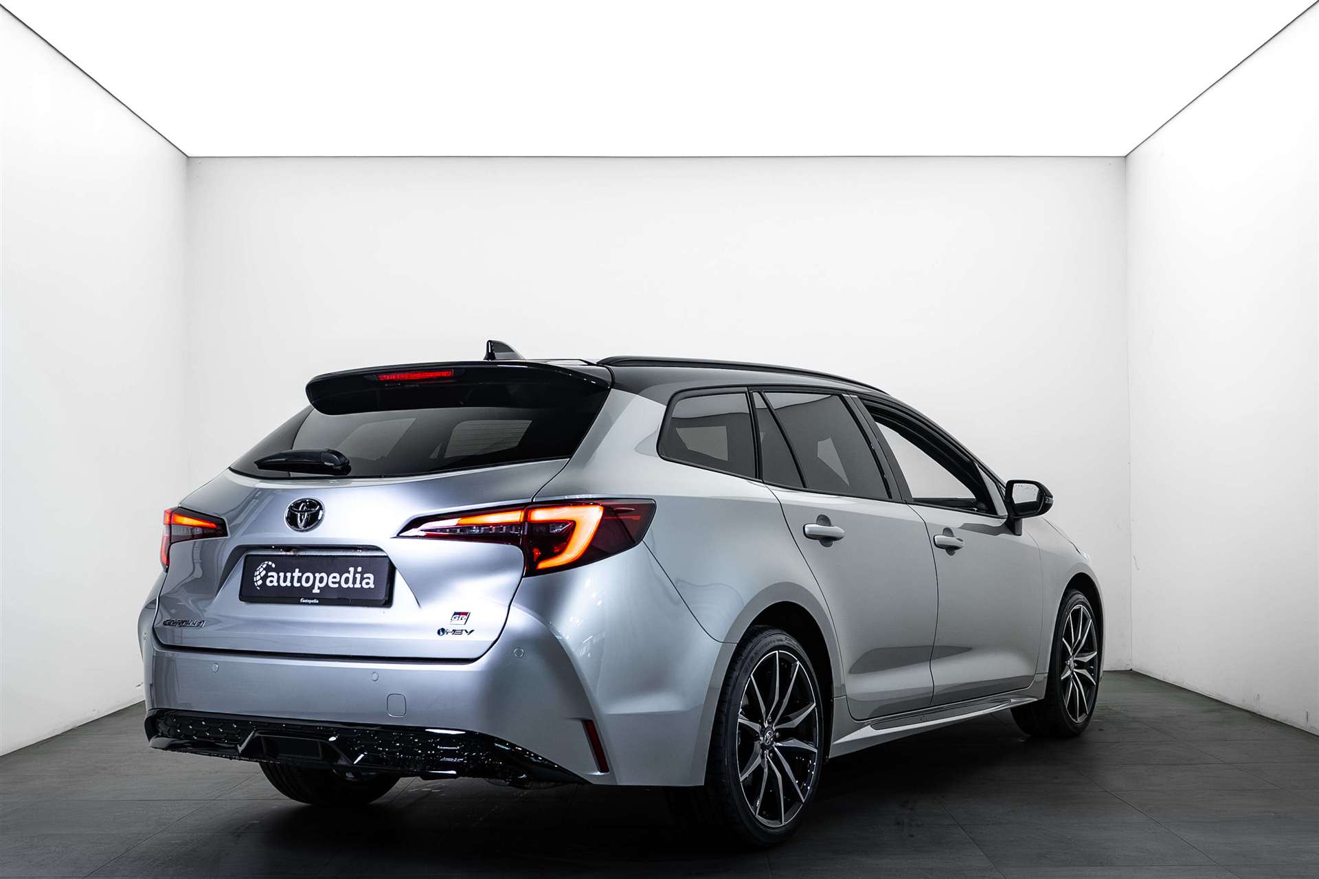TOYOTA Corolla Touring Sports 2.0 HSD GR Sport e-CVT Automat-showroom-element-2