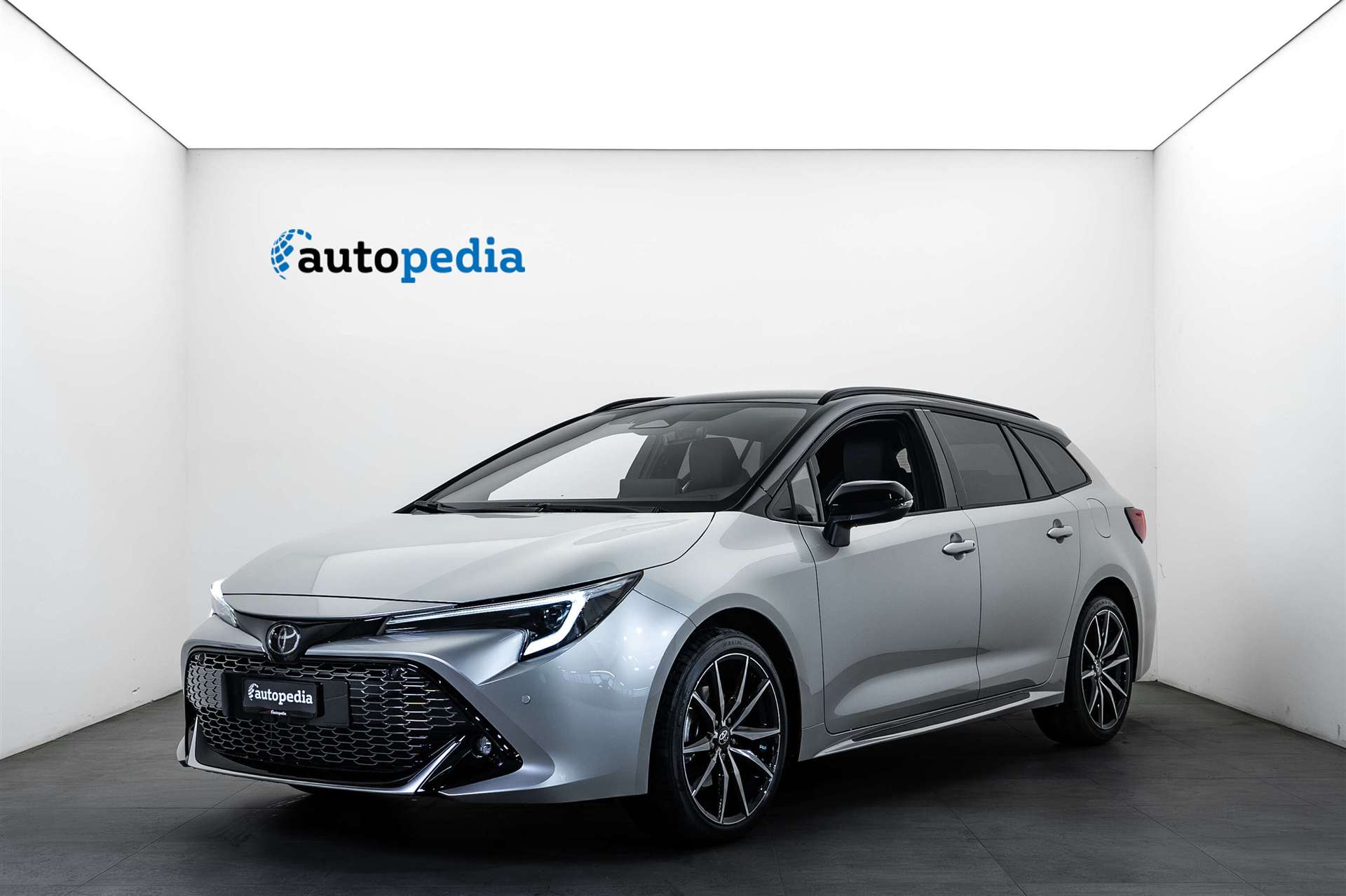TOYOTA Corolla Touring Sports 2.0 HSD GR Sport e-CVT Automat