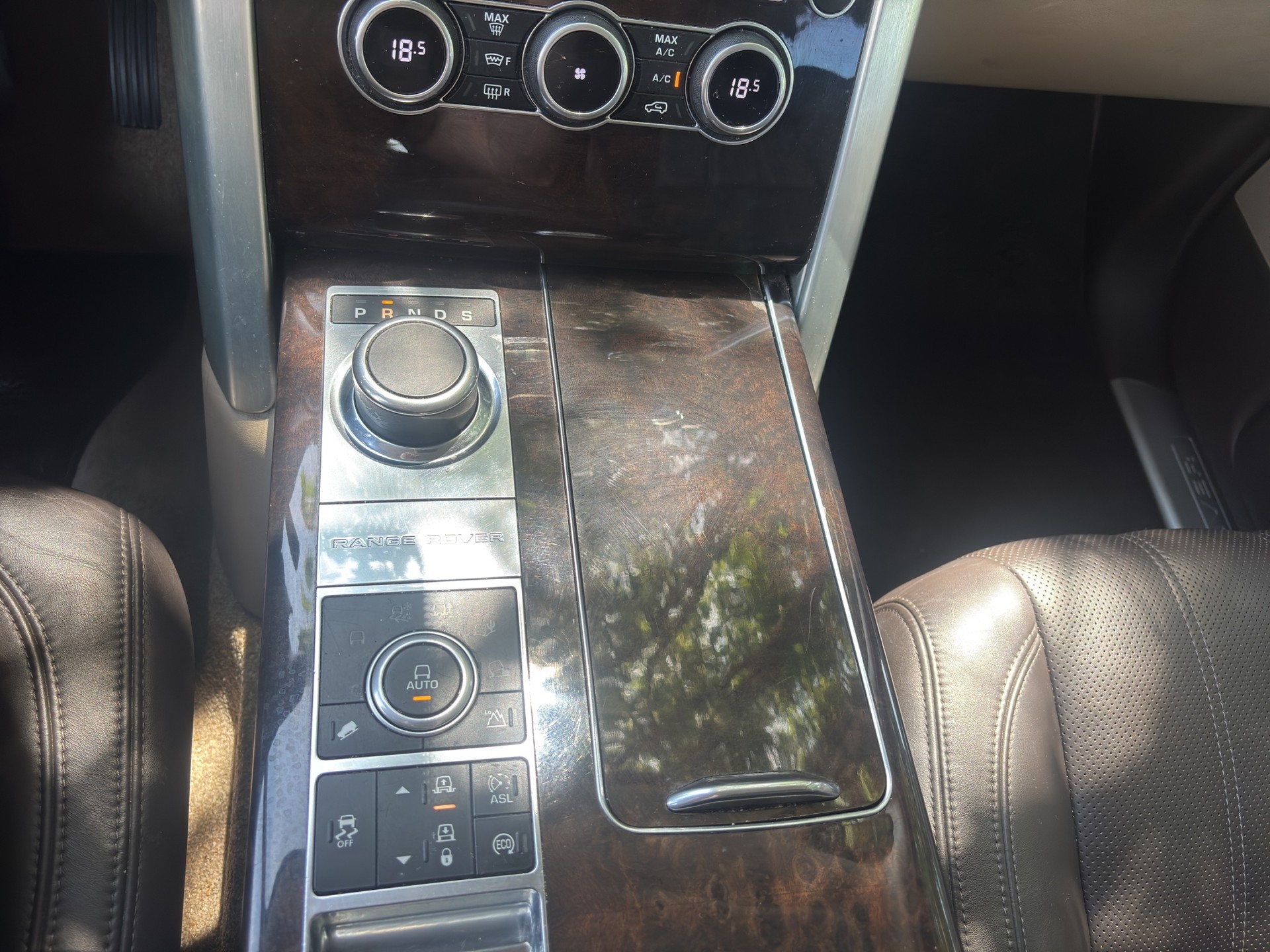 LAND ROVER Range Rover 3.0 TDV6 Vogue Automatic-image-15