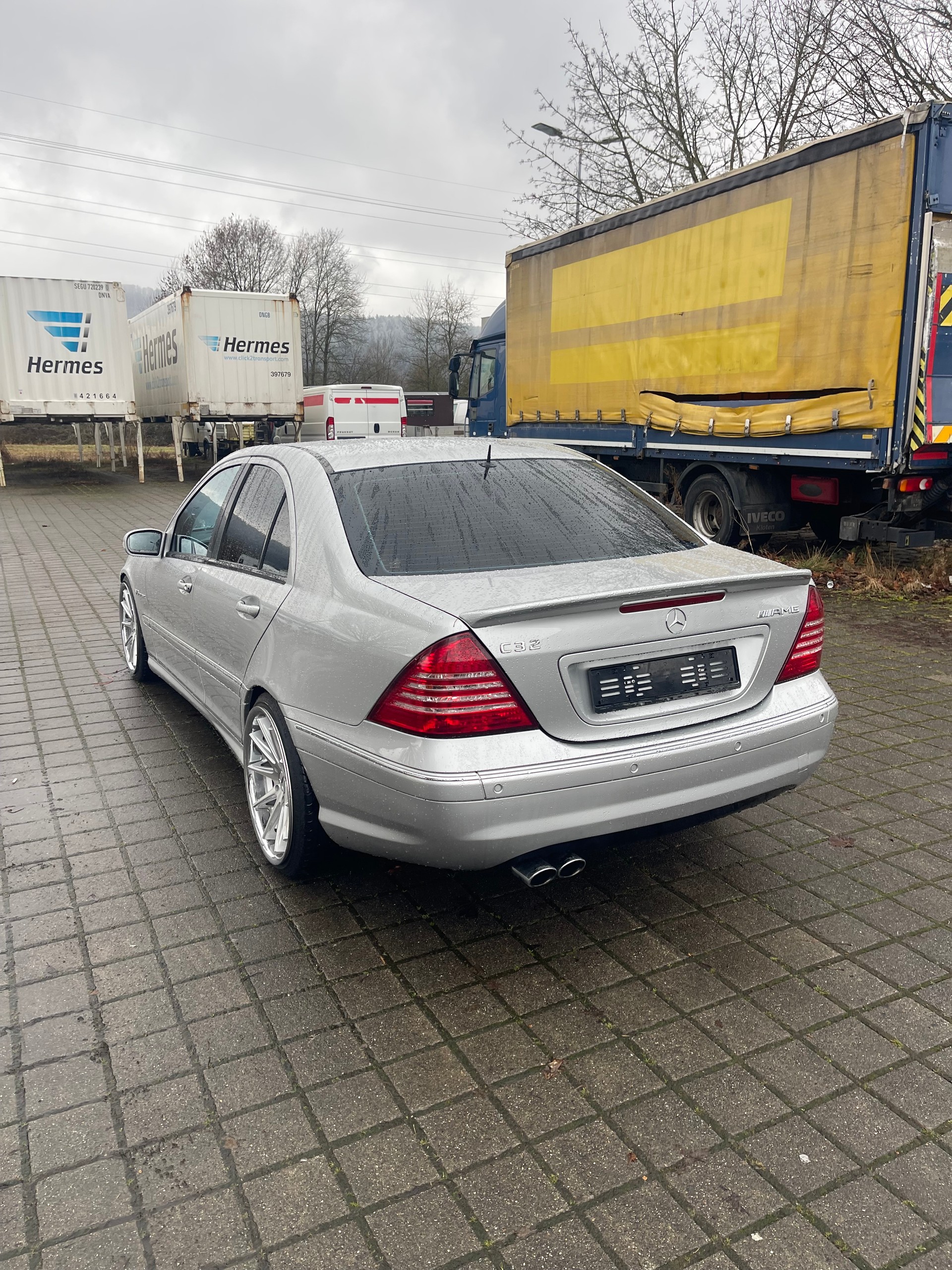 MERCEDES-BENZ C 32 AMG Automatic-image-3