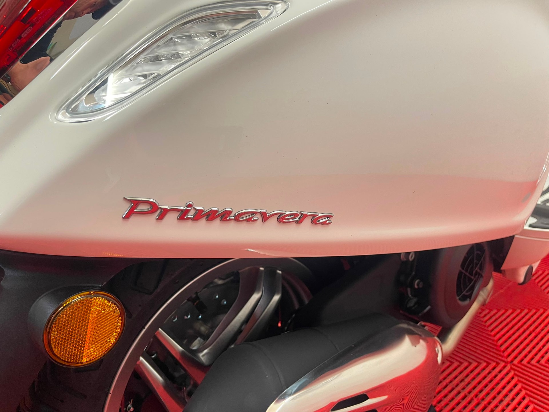 PIAGGIO Vespa 125 Primavera Euro 5+-image-10