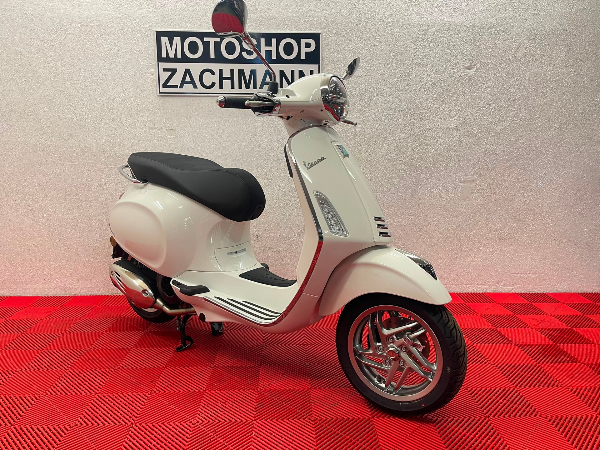 PIAGGIO Vespa 125 Primavera Euro 5+-image-1