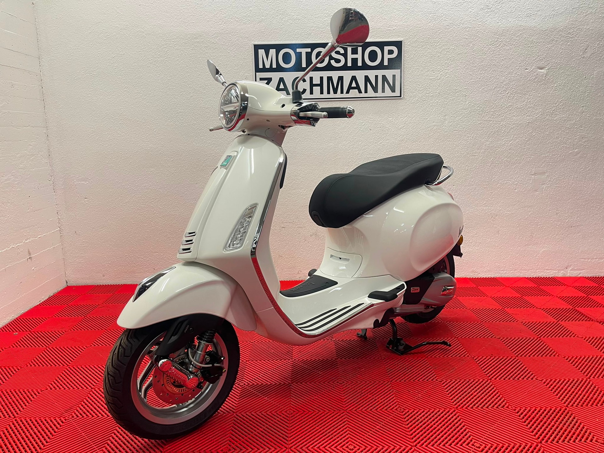 PIAGGIO Vespa 125 Primavera Euro 5+-image-2