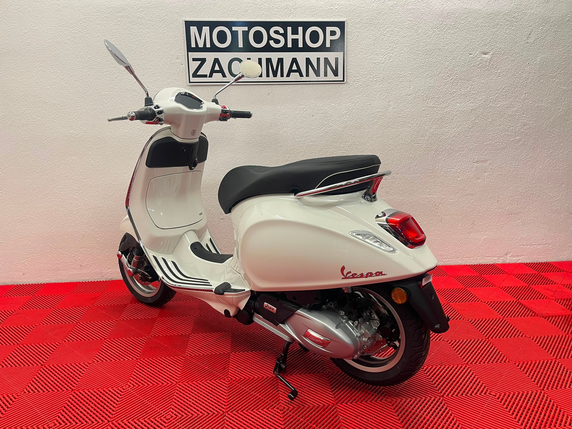 PIAGGIO Vespa 125 Primavera Euro 5+-image-4